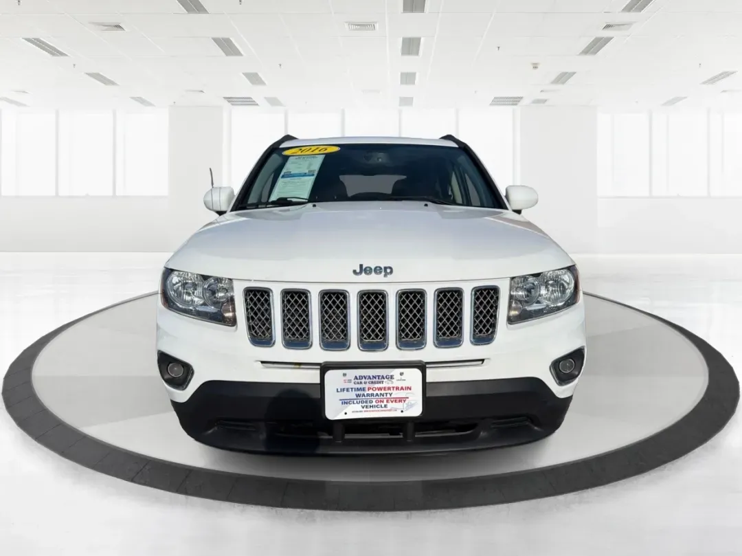 2016 Jeep Compass High Altitude Edition (1C4NJDEB4GD) with an 2.4L I-4 DOHC engine, 6A transmission, located at 4508 South Dixie Dr, Moraine, OH, 45439, (937) 908-9800, 39.689976, -84.218452 - ### Get Ready for Your Next Adventure with the 2016 Jeep Compass High Altitude Edition!<br /> <br /> Are you an adventure seeker or a weekend warrior? The 2016 Jeep Compass High Altitude Edition is the perfect vehicle to elevate your lifestyle! Ideal for those who love hitting the trails or simply r - Photo#7