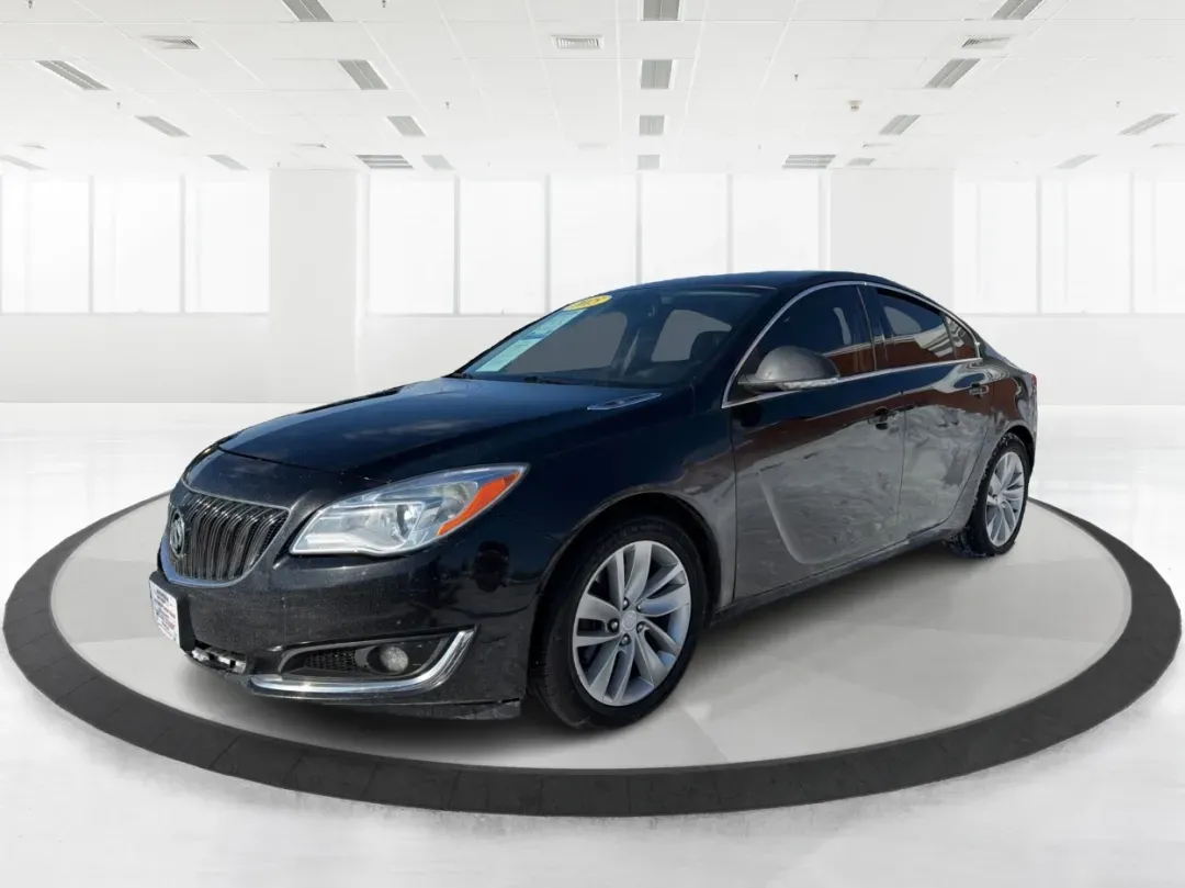 2015 Buick Regal Turbo/e-Assist Premium I (2G4GN5EX7F9) with an 2.0L L4 DOHC 16V TURBO engine, 6-Speed Automatic transmission, located at 4508 South Dixie Dr, Moraine, OH, 45439, (937) 908-9800, 39.689976, -84.218452 - **Experience Luxury and Comfort in the 2015 Buick Regal Turbo/e-Assist Premium I at Advantage Car and Credit!**<br /> <br /> Are you ready to elevate your daily commute or weekend adventures? The 2015 Buick Regal Turbo/e-Assist Premium I is the perfect vehicle for those seeking a blend of style, com - Photo#7