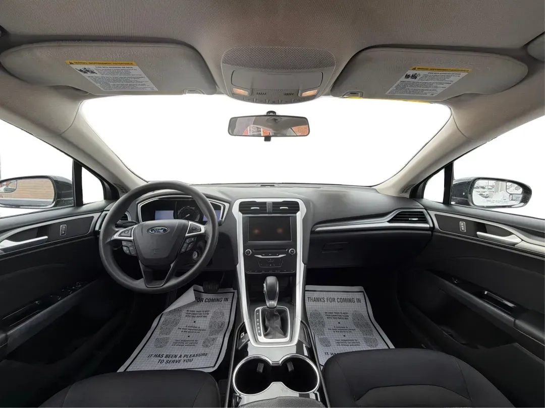 2015 Ford Fusion SE (3FA6P0H78FR) with an 2.5L L4 DOHC 16V engine, Automatic transmission, located at 4508 South Dixie Dr, Moraine, OH, 45439, (937) 908-9800, 39.689976, -84.218452 - Discover the perfect blend of style, comfort, and reliability with this stunning 2015 Ford Fusion SE, available now at Advantage Car and Credit in Moraine, OH! Whether you're commuting to work, shuttling kids to school, or embarking on weekend adventures, this sleek sedan is designed to fit seamless - Photo#21