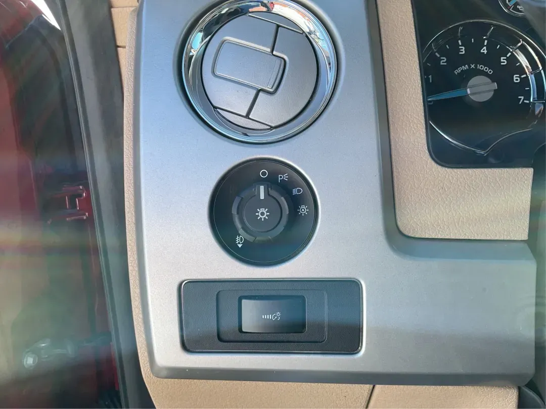 2014 Ford F-150 LARIAT (1FTFW1ETXEK) with an 3.5L V6 TURBO engine, 6-Speed Automatic transmission, located at 8750 N County Rd 25A, Piqua, OH, 45356, (937) 908-9800, 40.164391, -84.232513 - **Unleash Your Adventures with the 2014 Ford F-150 LARIAT: The Ultimate Truck for Every Lifestyle!**<br /> <br /> Are you in search of a versatile vehicle that can handle everything from weekend adventures to daily commutes? Look no further! The 2014 Ford F-150 LARIAT is a reliable and rugged truck - Photo#16