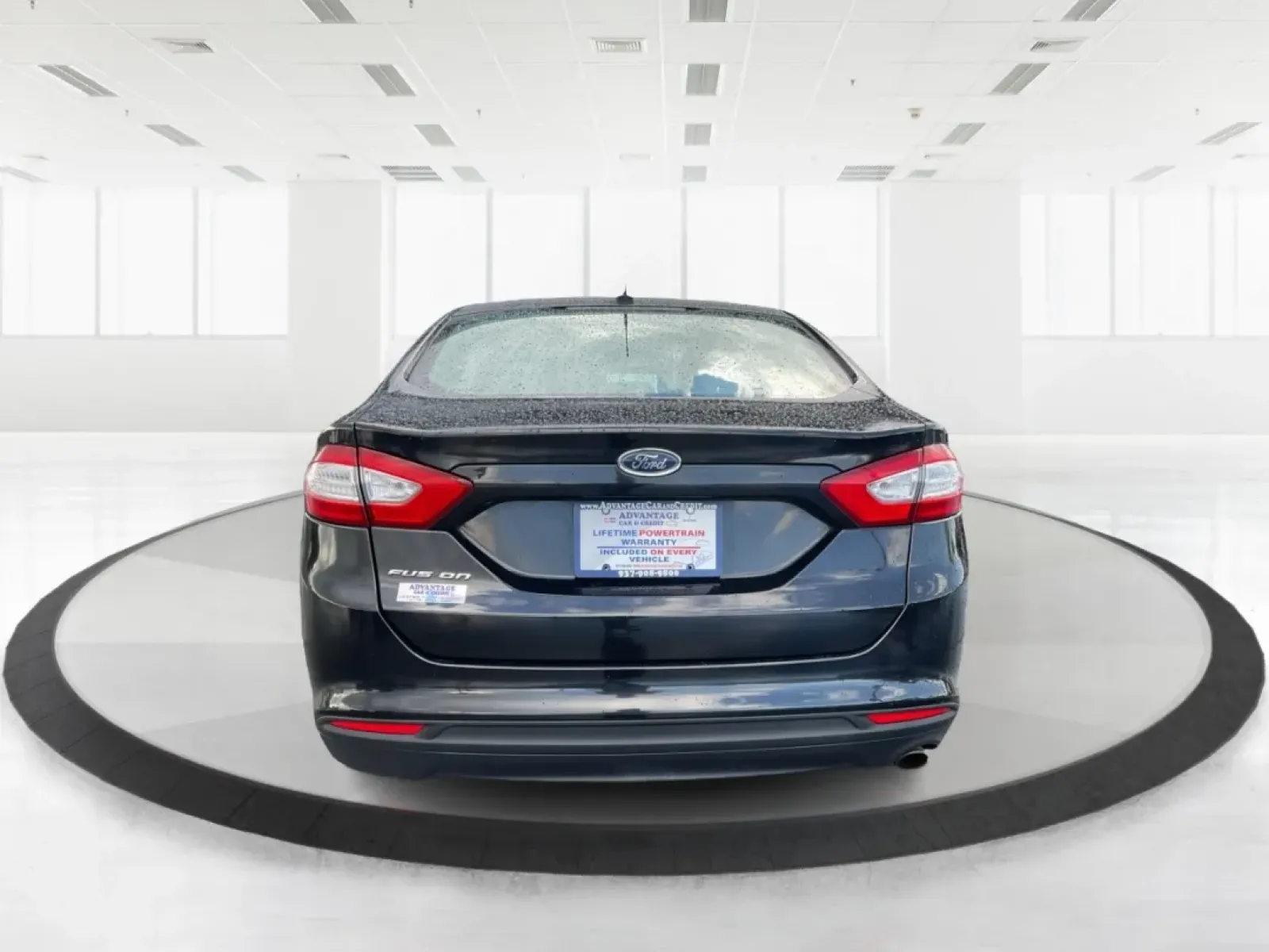 2014 Ford Fusion S (3FA6P0G75ER) with an Duratec 2.5L I-4 DOHC engine, located at 401 Woodman Dr, Riverside, OH, 45431, (937) 908-9800, 39.760899, -84.123421 - **Discover Your Next Adventure with the 2014 Ford Fusion at Advantage Car and Credit!**<br /> <br /> Are you ready to elevate your daily commute or embark on weekend road trips? The 2014 Ford Fusion at Advantage Car and Credit is your perfect companion for both. Its stylish design and dependable per - Photo#3