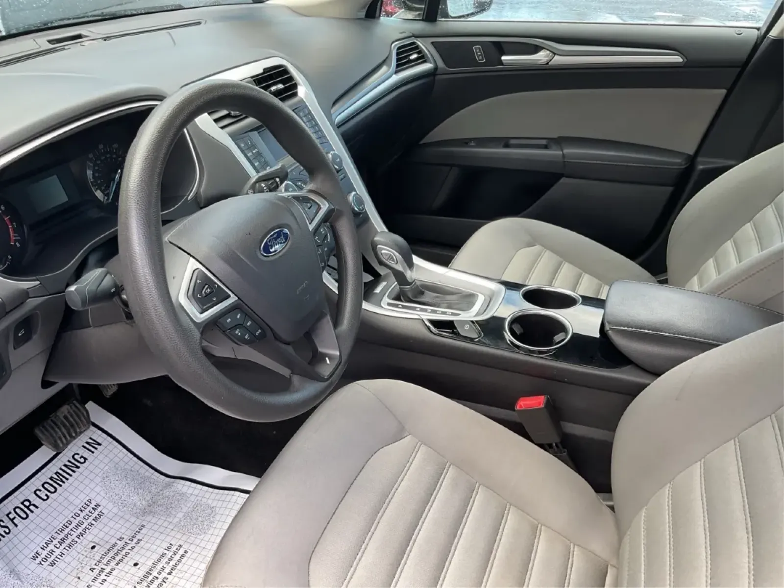 2014 Ford Fusion S (3FA6P0G75ER) with an Duratec 2.5L I-4 DOHC engine, located at 401 Woodman Dr, Riverside, OH, 45431, (937) 908-9800, 39.760899, -84.123421 - **Discover Your Next Adventure with the 2014 Ford Fusion at Advantage Car and Credit!**<br /> <br /> Are you ready to elevate your daily commute or embark on weekend road trips? The 2014 Ford Fusion at Advantage Car and Credit is your perfect companion for both. Its stylish design and dependable per - Photo#9