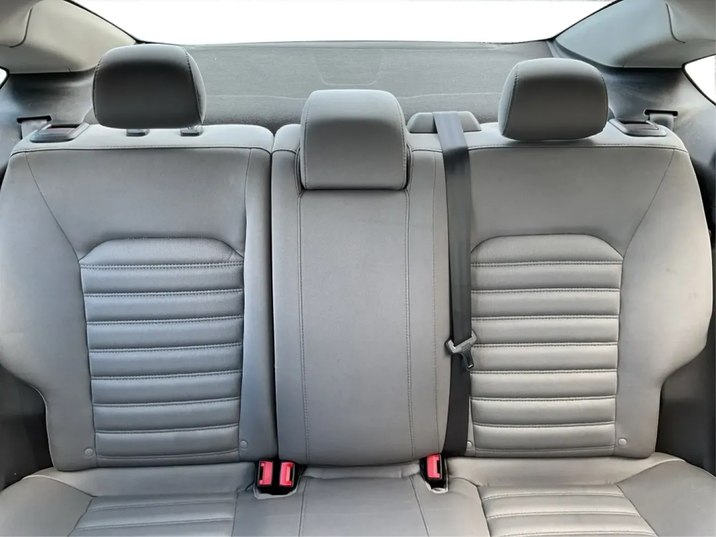 2014 Ford Fusion S (3FA6P0G75ER) with an Duratec 2.5L I-4 DOHC engine, located at 4508 South Dixie Dr, Moraine, OH, 45439, (937) 908-9800, 39.689976, -84.218452 - **Discover Your Next Adventure with the 2014 Ford Fusion at Advantage Car and Credit!**<br /> <br /> Are you ready to elevate your daily commute or embark on weekend road trips? The 2014 Ford Fusion at Advantage Car and Credit is your perfect companion for both. Its stylish design and dependable per - Photo#14