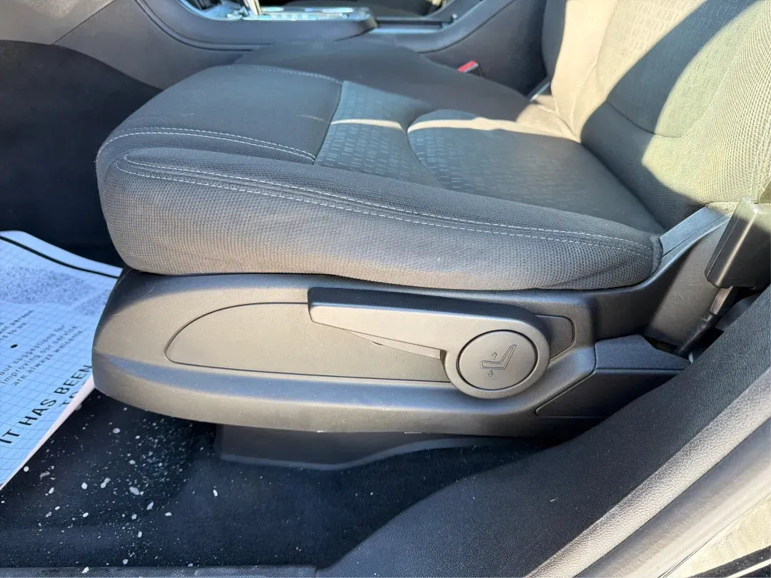 2016 GMC Acadia SLE-1 (1GKKVNED4GJ) with an 3.6L V-6 gasoline direct injection engine, located at 1099 N County Rd 25A , Troy, OH, 45373, (937) 908-9800, 40.057079, -84.212883 - **Adventure Awaits with the 2016 GMC Acadia at Advantage Car and Credit - Troy!**<br /> <br /> When it comes to family outings or weekend getaways, the 2016 GMC Acadia is your perfect travel companion. Designed for those who crave the ideal blend of comfort, space, and versatility, this SUV is just - Photo#18