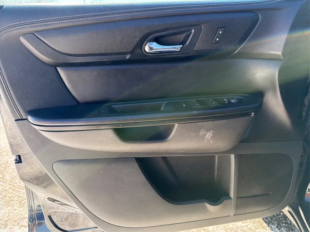 2016 GMC Acadia SLE-1 (1GKKVNED4GJ) with an 3.6L V-6 gasoline direct injection engine, located at 1099 N County Rd 25A , Troy, OH, 45373, (937) 908-9800, 40.057079, -84.212883 - **Adventure Awaits with the 2016 GMC Acadia at Advantage Car and Credit - Troy!**<br /> <br /> When it comes to family outings or weekend getaways, the 2016 GMC Acadia is your perfect travel companion. Designed for those who crave the ideal blend of comfort, space, and versatility, this SUV is just - Photo#19