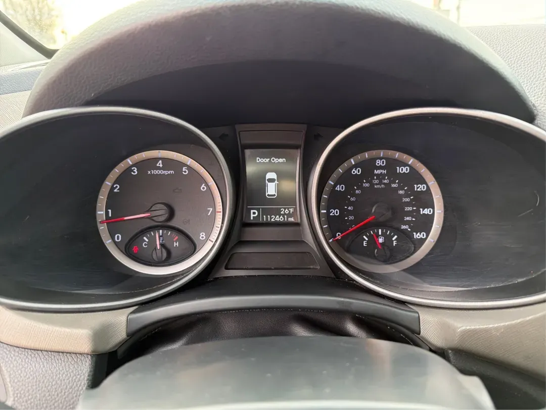 2013 Hyundai Santa Fe Sport (5XYZT3LB2DG) with an Theta II 2.4L I-4 gasoline direct injection engine, 6-Speed Automatic transmission, located at 1184 Kauffman Ave, Fairborn, OH, 45324, (937) 908-9800, 39.807072, -84.030914 - **Adventure Awaits: Drive the 2013 Hyundai Santa Fe Sport in Fairborn, OH!**<br /> <br /> Are you ready to elevate your lifestyle while enjoying the freedom of the open road? Look no further than the stunning 2013 Hyundai Santa Fe Sport, available now at Advantage Car and Credit in Fairborn, OH! Thi - Photo#15