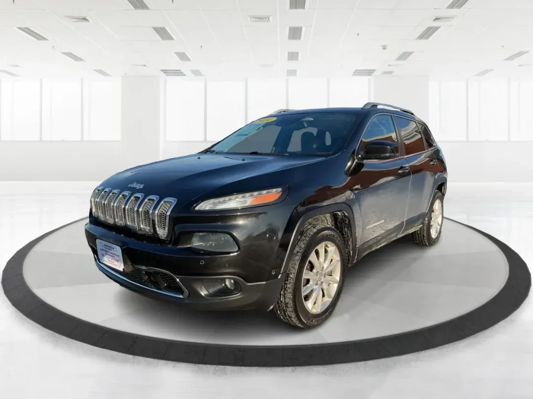 2014 Jeep Cherokee Limited (1C4PJMDS5EW) with an Other engine, located at 1099 N County Rd 25A , Troy, OH, 45373, (937) 908-9800, 40.057079, -84.212883 - Discover the perfect blend of versatility and style with the 2014 Jeep Cherokee Limited, now available at Advantage Car and Credit in Troy, OH! Whether you're navigating the daily grind or embarking on weekend adventures, this crossover SUV is designed to enhance your lifestyle, making it an ideal c - Photo#8