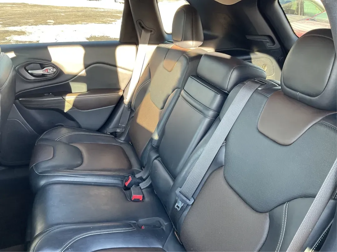 2014 Jeep Cherokee Limited (1C4PJMDS5EW) with an Other engine, located at 1099 N County Rd 25A , Troy, OH, 45373, (937) 908-9800, 40.057079, -84.212883 - Discover the perfect blend of versatility and style with the 2014 Jeep Cherokee Limited, now available at Advantage Car and Credit in Troy, OH! Whether you're navigating the daily grind or embarking on weekend adventures, this crossover SUV is designed to enhance your lifestyle, making it an ideal c - Photo#10