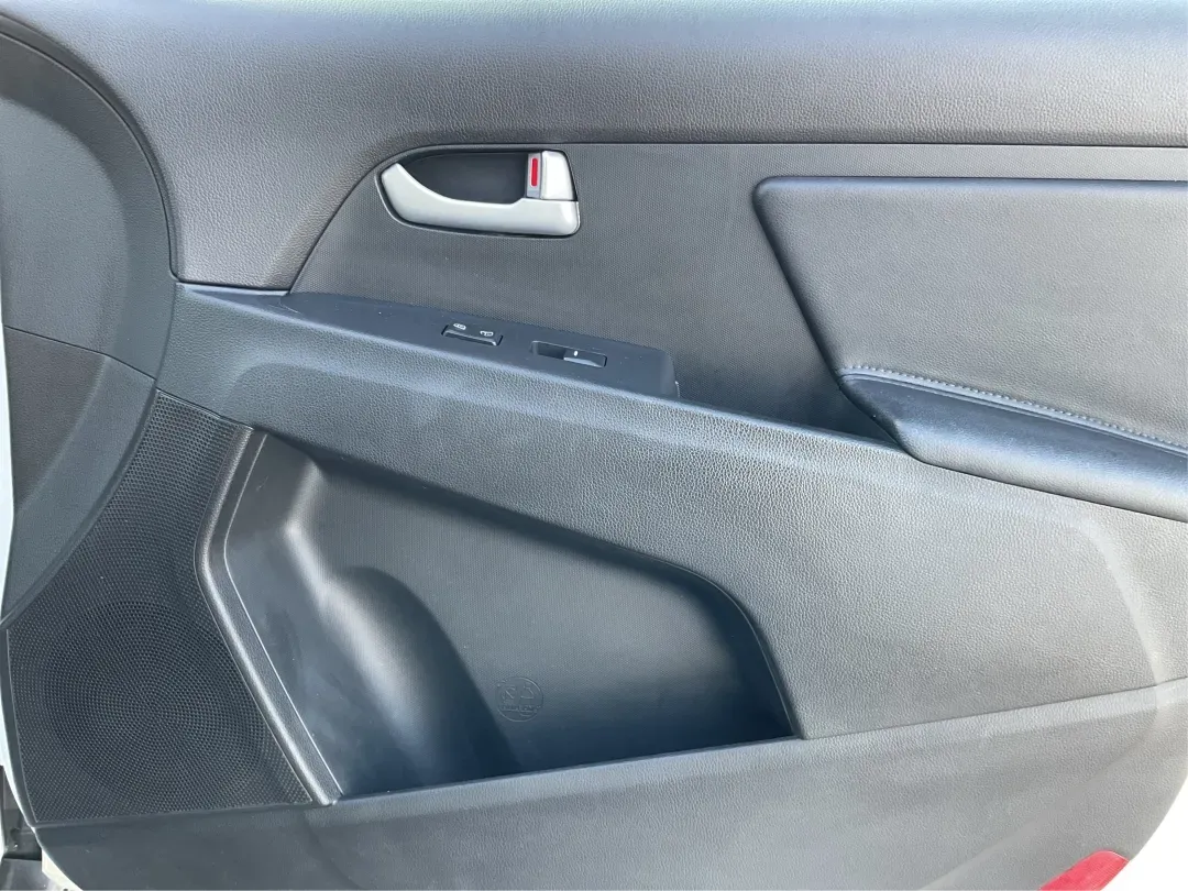 2016 Kia Sportage EX (KNDPCCAC2G7) with an Theta II 2.4L I-4 gasoline direct injection engine, located at 8750 N County Rd 25A, Piqua, OH, 45356, (937) 908-9800, 40.164391, -84.232513 - ### Elevate Your Adventures with the 2016 Kia Sportage EX from Advantage Car and Credit - Piqua!<br /> <br /> Are you ready to embrace a lifestyle filled with adventure and comfort? Whether you're a growing family, a daily commuter, or someone who loves weekend getaways, the 2016 Kia Sportage EX is - Photo#19