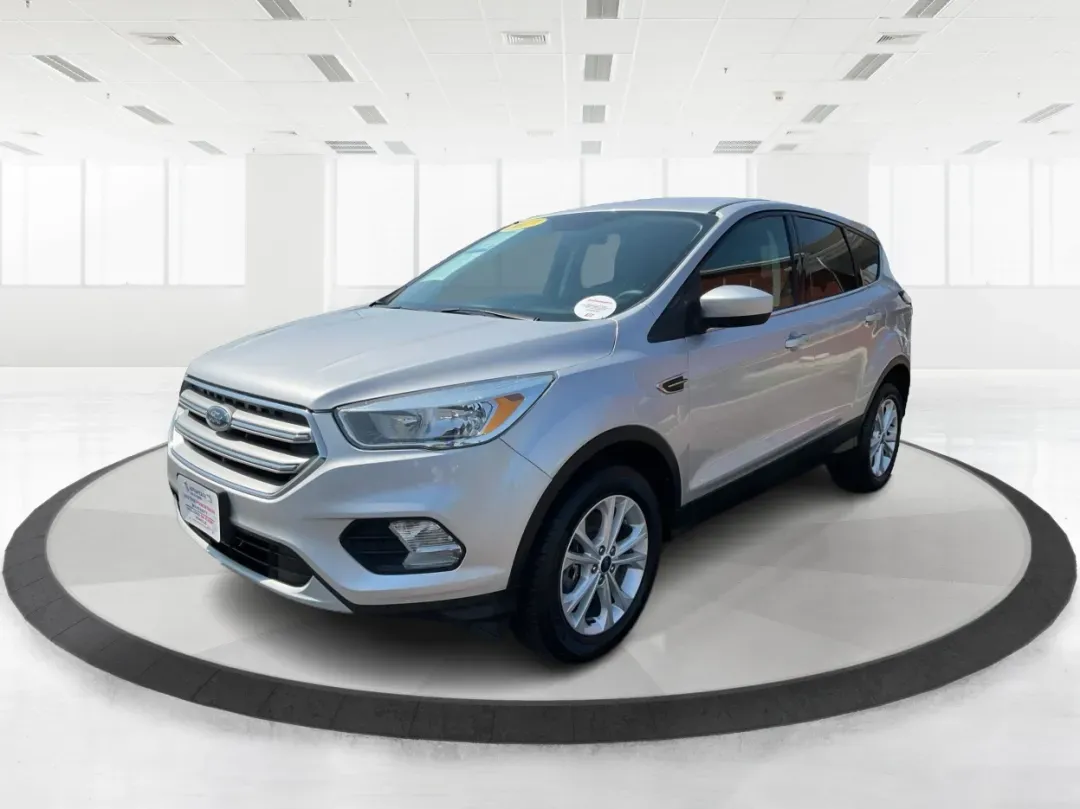 2017 Ford Escape SE (1FMCU9GD4HU) with an 1.5L L4 DOHC 16V engine, 6A transmission, located at 1184 Kauffman Ave, Fairborn, OH, 45324, (937) 908-9800, 39.807072, -84.030914 - **Adventure Awaits in This 2017 Ford Escape SE Perfect for Your Next Journey!**<br /> <br /> If you're looking for a versatile vehicle that meets the needs of an active lifestyle, the 2017 Ford Escape SE is the perfect choice for adventurous families or budget-conscious commuters. With ample room f - Photo#8