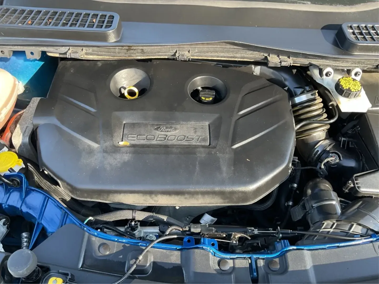2017 Ford Escape Titanium (1FMCU0J90HU) with an 2.0L L4 DOHC 16V engine, 6A transmission, located at 4508 South Dixie Dr, Moraine, OH, 45439, (937) 908-9800, 39.689976, -84.218452 - **Adventure Awaits with the 2017 Ford Escape Titanium Perfect for Family Road Trips!**<br /> <br /> Are you ready to elevate your family adventures or daily commutes? Look no further than the 2017 Ford Escape Titanium, a sport utility vehicle designed for those who crave comfort, style, and functio - Photo#11