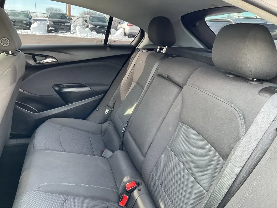 2019 Chevrolet Cruze LT (3G1BE6SM6KS) with an 1.4L I-4 gasoline direct injection engine, 6A transmission, located at 1184 Kauffman Ave, Fairborn, OH, 45324, (937) 908-9800, 39.807072, -84.030914 - ### Explore Life in Style with the 2019 Chevrolet Cruze LT Hatchback Perfect for Every Journey!<br /> <br /> Are you ready to elevate your daily commute or weekend adventures? The 2019 Chevrolet Cruze LT Hatchback offers a blend of efficiency, comfort, and style that suits a variety of lifestyles. - Photo#10