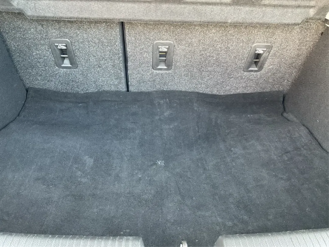 2019 Chevrolet Cruze LT (3G1BE6SM6KS) with an 1.4L I-4 gasoline direct injection engine, 6A transmission, located at 1184 Kauffman Ave, Fairborn, OH, 45324, (937) 908-9800, 39.807072, -84.030914 - ### Explore Life in Style with the 2019 Chevrolet Cruze LT Hatchback Perfect for Every Journey!<br /> <br /> Are you ready to elevate your daily commute or weekend adventures? The 2019 Chevrolet Cruze LT Hatchback offers a blend of efficiency, comfort, and style that suits a variety of lifestyles. - Photo#12