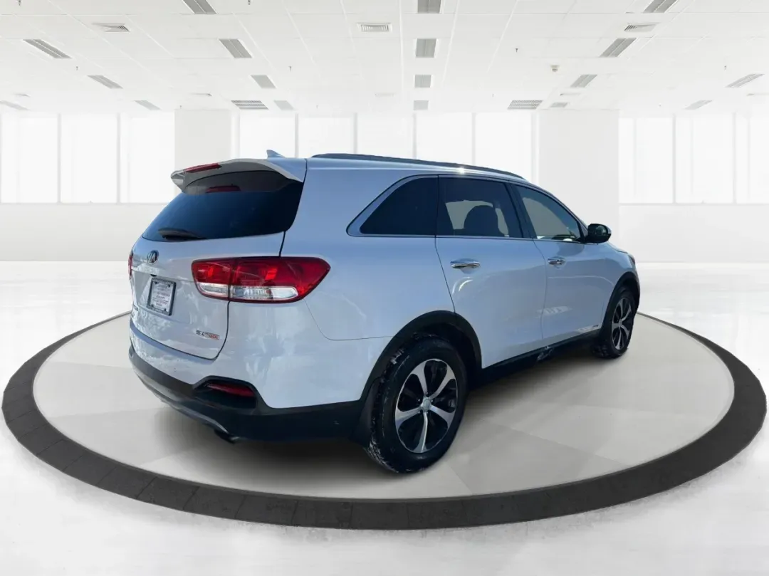 2018 Kia Sorento 2.0T EX (5XYPHDA11JG) with an 2L I-4 gasoline direct injection engine, 6A transmission, located at 880 E. National Road, Vandalia, OH, 45377, (937) 908-9800, 39.891918, -84.183594 - Experience the freedom of adventure with the 2018 Kia Sorento EX, available at Advantage Car and Credit in Vandalia, OH! This SUV is not just a vehicle; it's a companion for families, commuters, and weekend explorers alike. With its robust features and versatile design, the Sorento is perfect for ev - Photo#2