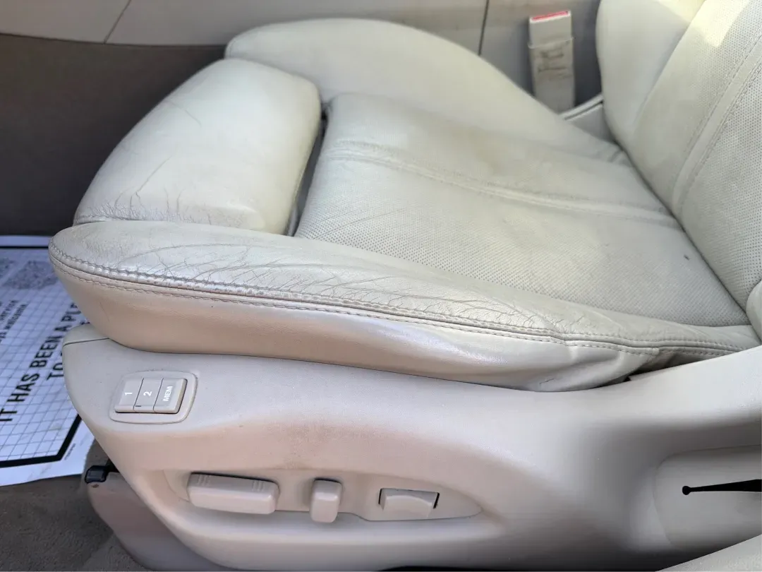 2011 Cadillac SRX Luxury Collection (3GYFNAEY4BS) with an Ecotec 3L V-6 gasoline direct injection engine, 6-Speed Automatic transmission, located at 401 Woodman Dr, Riverside, OH, 45431, (937) 908-9800, 39.760899, -84.123421 - **Discover Luxury and Versatility with the 2011 Cadillac SRX at Advantage Car and Credit Riverside!**<br /> <br /> Are you in the market for a stylish SUV that perfectly suits your busy lifestyle? Look no further than the stunning 2011 Cadillac SRX, available now at Advantage Car and Credit in Rive - Photo#18