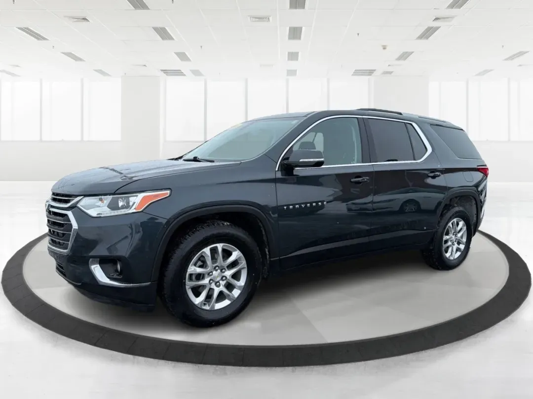 2018 Chevrolet Traverse 1LT (1GNERGKW2JJ) with an 3.6L V-6 gasoline direct injection engine, 9A transmission, located at 1951 S Dayton Lakeview Rd., New Carlisle, OH, 45344, (937) 908-9800, 39.890999, -84.050255 - **Conquer Every Adventure with the 2018 Chevrolet Traverse!** <br /> <br /> Are you ready to embark on exhilarating weekend getaways or tackle the daily grind with the perfect blend of comfort and reliability? Look no further than this stunning 2018 Chevrolet Traverse at Advantage Car and Credit in - Photo#8