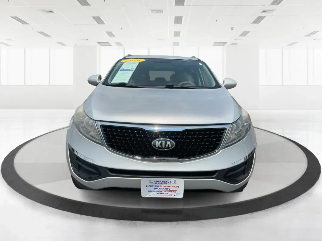 2016 Kia Sportage LX (KNDPBCACXG7) with an Theta II 2.4L I-4 gasoline direct injection engine, located at 1230 East Main St, Xenia, OH, 45385, (937) 908-9800, 39.688026, -83.910172 - Embrace the journey of life with the 2016 Kia Sportage LX, a vehicle designed for those who thrive on adventure and seek comfort in their daily commute. Whether you're navigating the bustling streets of Fairborn, OH, or embarking on a weekend family getaway, this versatile crossover is your perfect - Photo#7