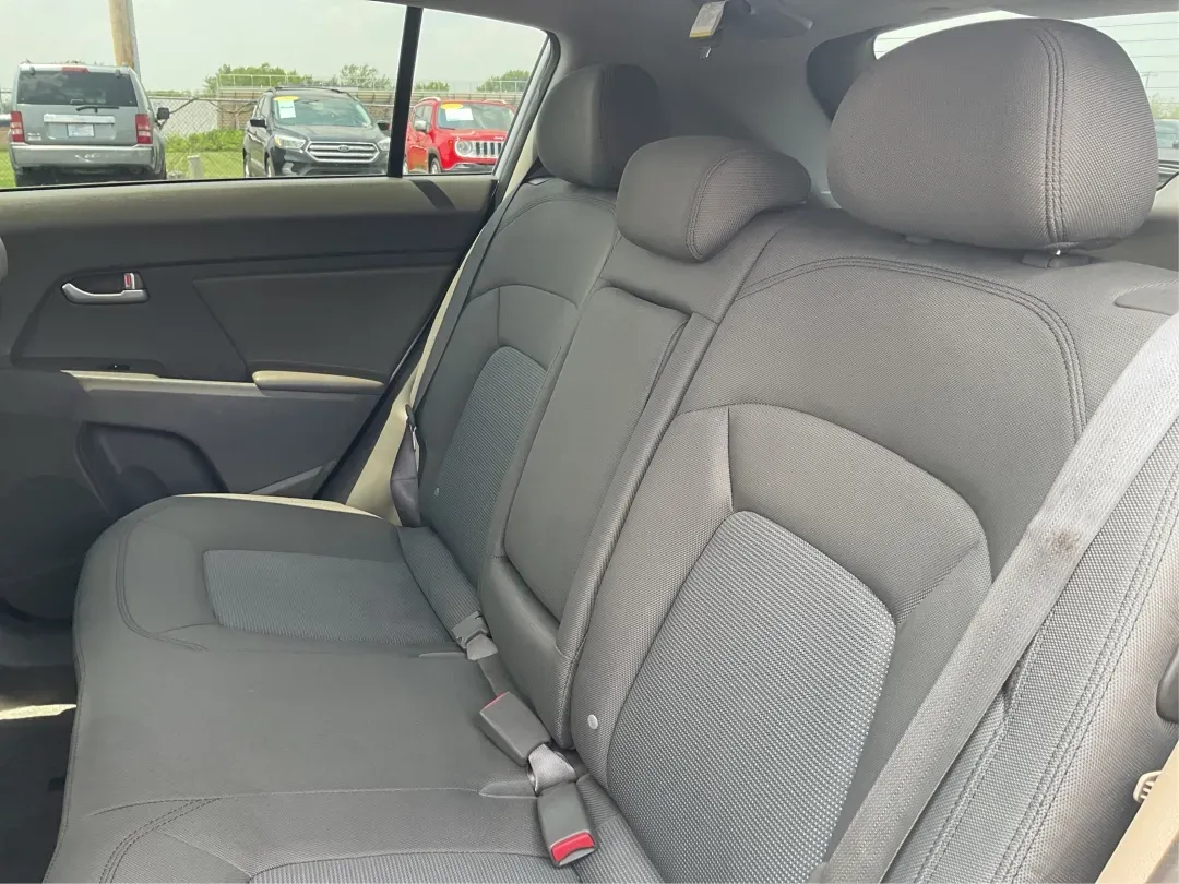 2016 Kia Sportage LX (KNDPBCACXG7) with an Theta II 2.4L I-4 gasoline direct injection engine, located at 1230 East Main St, Xenia, OH, 45385, (937) 908-9800, 39.688026, -83.910172 - Embrace the journey of life with the 2016 Kia Sportage LX, a vehicle designed for those who thrive on adventure and seek comfort in their daily commute. Whether you're navigating the bustling streets of Fairborn, OH, or embarking on a weekend family getaway, this versatile crossover is your perfect - Photo#10