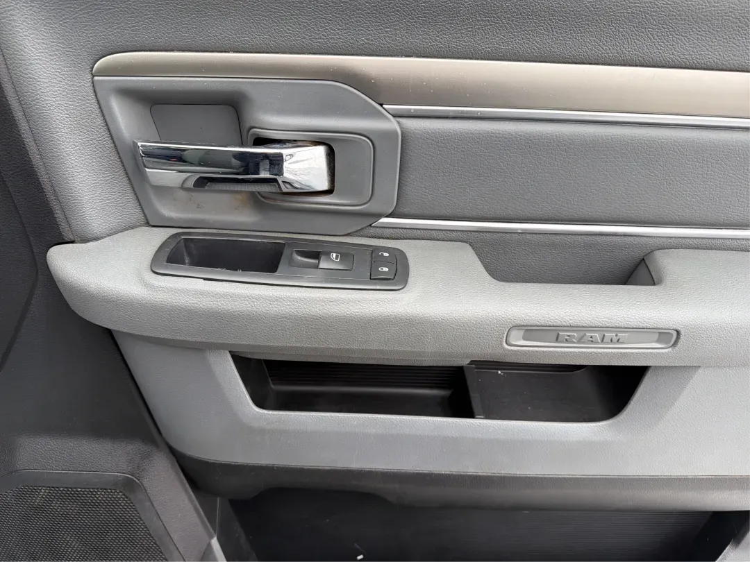 2016 Ram 1500 Big Horn (3C6RR7LT1GG) with an HEMI 5.7L V-8 variable valve control engine, 6A transmission, located at 8750 N County Rd 25A, Piqua, OH, 45356, (937) 908-9800, 40.164391, -84.232513 - ### Unleash Your Adventurous Spirit with the 2016 Ram 1500 Big Horn at Advantage Car and Credit - Piqua!<br /> <br /> Are you searching for the perfect truck that seamlessly combines power, comfort, and reliability for your next weekend getaway or daily commute? Look no further than the 2016 Ram 150 - Photo#19