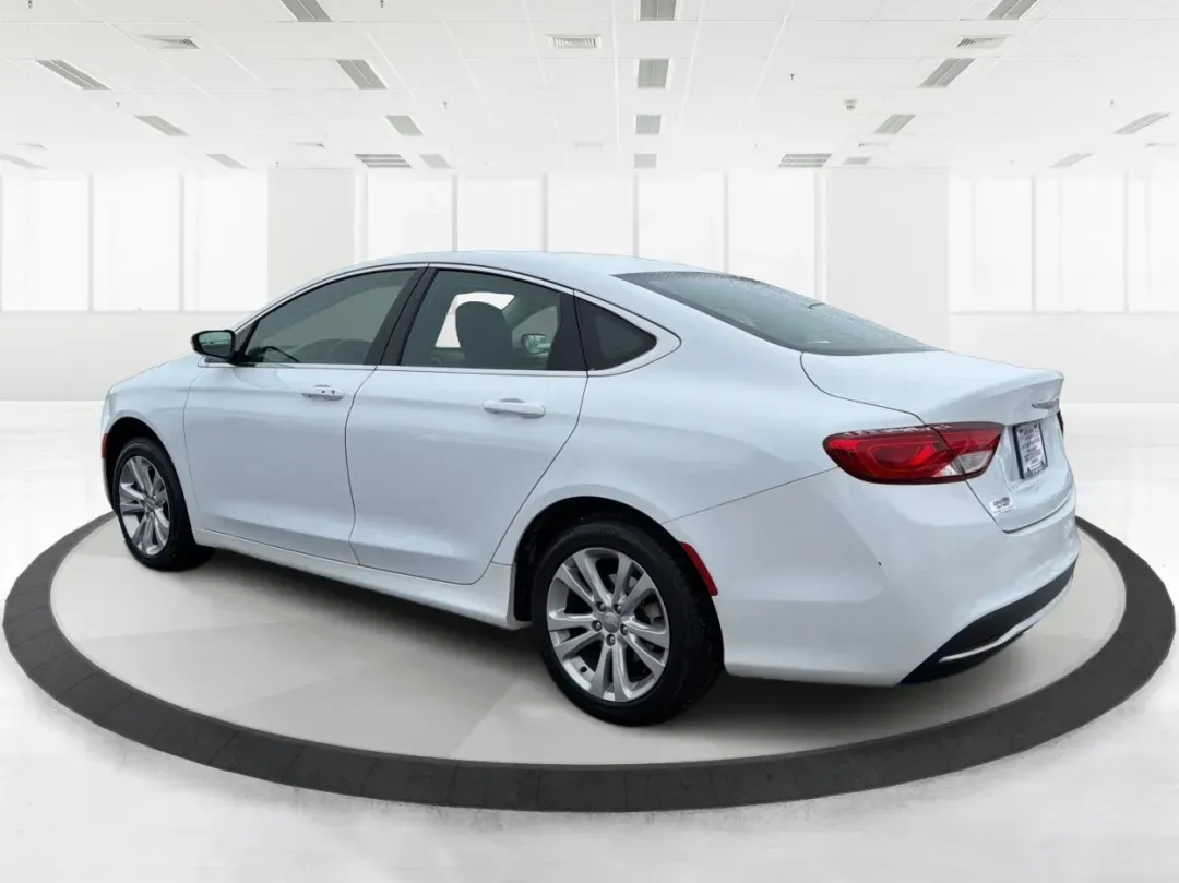2015 Chrysler 200 Limited (1C3CCCAB2FN) with an 3.6L V-6 DOHC engine, 9-Speed Automatic transmission, located at 1184 Kauffman Ave, Fairborn, OH, 45324, (937) 908-9800, 39.807072, -84.030914 - Are you in the market for a reliable sedan that seamlessly blends comfort, performance, and style? Look no further! At Advantage Car and Credit in Fairborn, OH, we present a fantastic opportunity for you to own the 2015 Chrysler 200 Limited. This vehicle is not just a car; it's your perfect companio - Photo#4