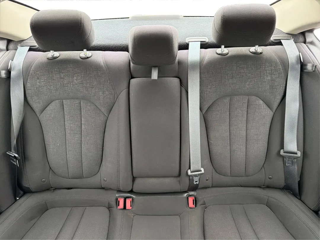 2015 Chrysler 200 Limited (1C3CCCAB2FN) with an 3.6L V-6 DOHC engine, 9-Speed Automatic transmission, located at 1184 Kauffman Ave, Fairborn, OH, 45324, (937) 908-9800, 39.807072, -84.030914 - Are you in the market for a reliable sedan that seamlessly blends comfort, performance, and style? Look no further! At Advantage Car and Credit in Fairborn, OH, we present a fantastic opportunity for you to own the 2015 Chrysler 200 Limited. This vehicle is not just a car; it's your perfect companio - Photo#14