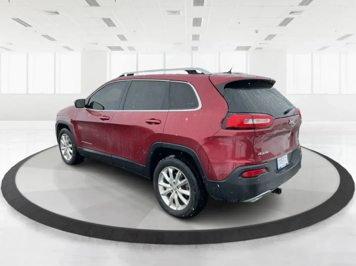 2015 Jeep Cherokee Limited (1C4PJMDS8FW) with an 3.2L V6 DOHC 24V engine, 9-Speed Automatic transmission, located at 1184 Kauffman Ave, Fairborn, OH, 45324, (937) 908-9800, 39.807072, -84.030914 - Need a dependable SUV that can handle Ohio weather, busy commutes, and spontaneous weekend escapes without draining your budget? This 2015 Jeep Cherokee Limited 4WD in Deep Cherry Red Crystal Pearlcoat is built for real life in Fairborn-whether you're shuttling kids to activities, commuting toward W - Photo#4