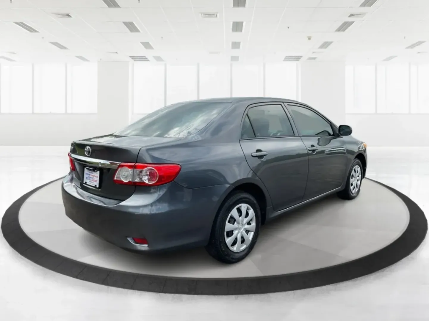 2012 Toyota Corolla LE (2T1BU4EEXCC) with an 1.8L I-4 DOHC engine, located at 1184 Kauffman Ave, Fairborn, OH, 45324, (937) 908-9800, 39.807072, -84.030914 - **Discover Your New Adventure with the 2012 Toyota Corolla LE at Advantage Car and Credit!**<br /> <br /> Are you in the market for a reliable sedan that perfectly balances your daily commute with weekend adventures? Look no further than the 2012 Toyota Corolla LE, available now at Advantage Car and - Photo#2