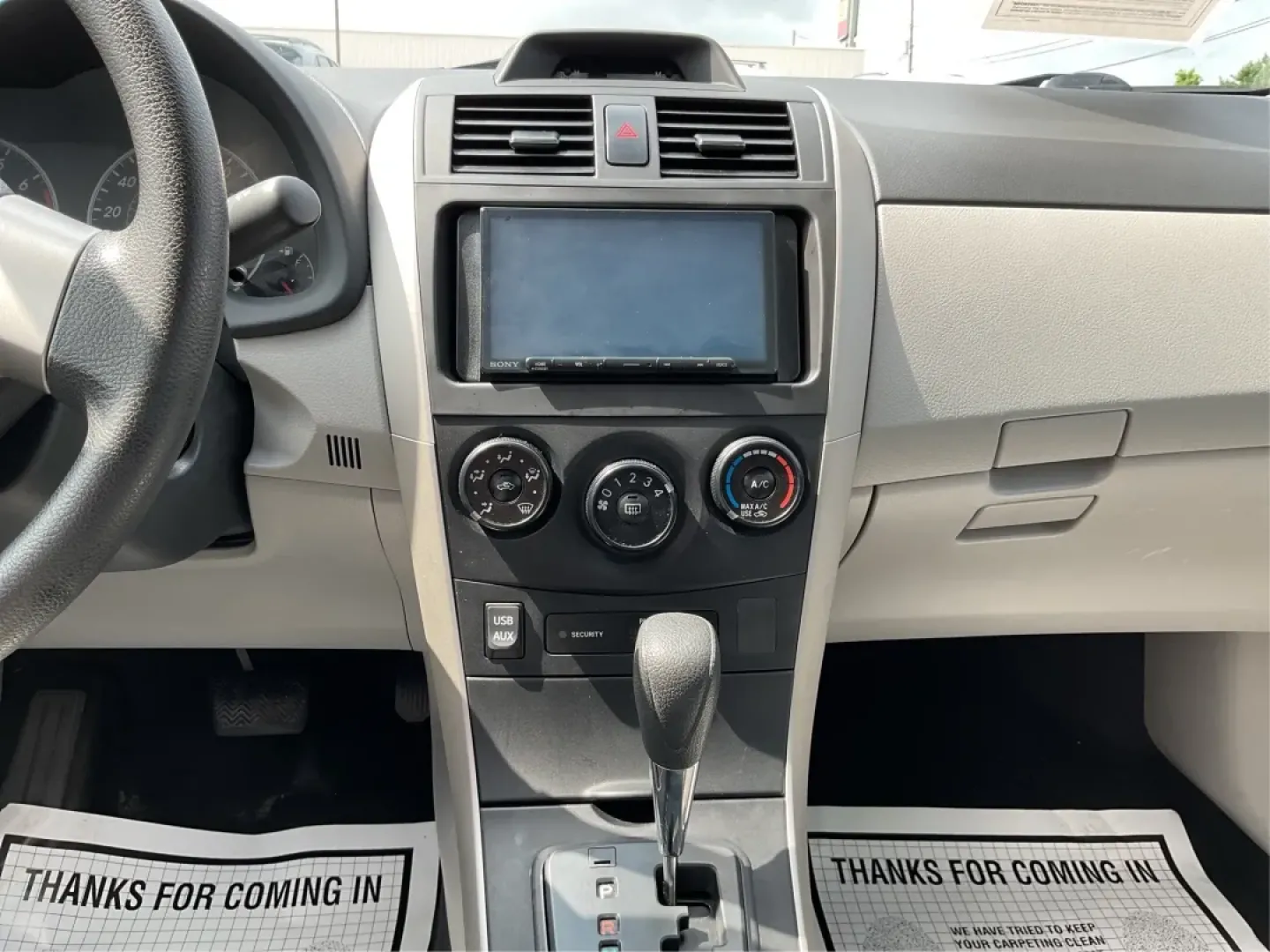2012 Toyota Corolla LE (2T1BU4EEXCC) with an 1.8L I-4 DOHC engine, located at 1184 Kauffman Ave, Fairborn, OH, 45324, (937) 908-9800, 39.807072, -84.030914 - **Discover Your New Adventure with the 2012 Toyota Corolla LE at Advantage Car and Credit!**<br /> <br /> Are you in the market for a reliable sedan that perfectly balances your daily commute with weekend adventures? Look no further than the 2012 Toyota Corolla LE, available now at Advantage Car and - Photo#13