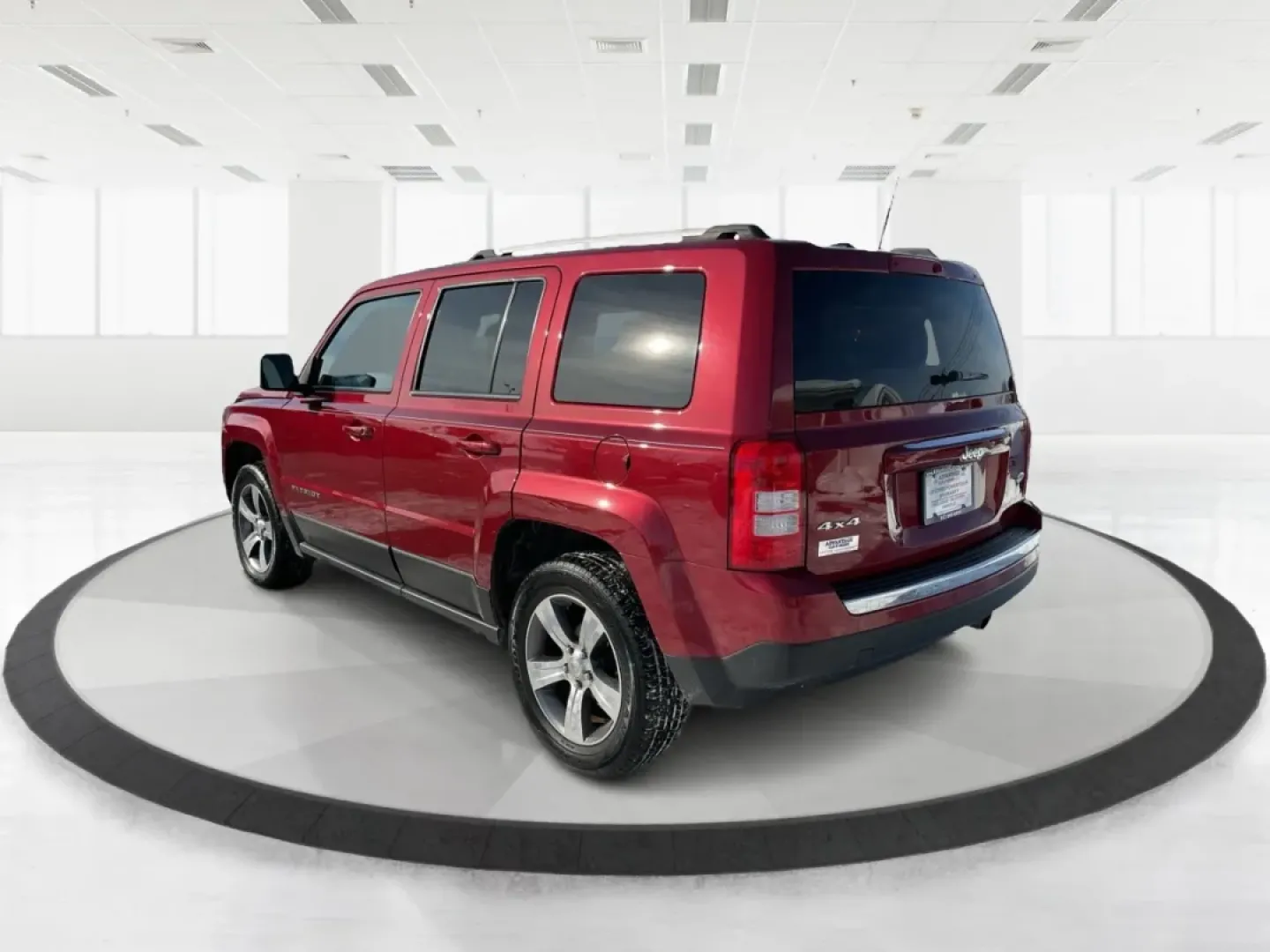 2017 Jeep Patriot High Altitude 4x4 (1C4NJRFB4HD) with an 2.4L I-4 DOHC engine, located at 8750 N County Rd 25A, Piqua, OH, 45356, (937) 908-9800, 40.164391, -84.232513 - Weekend getaways to Indian Lake, snowy commutes up I75, or daily school-and-work runs around Miami County-this 2017 Jeep Patriot High Altitude 4x4 is built for the kind of life that doesn't pause for Ohio weather. With SUV versatility, confident 4WD capability, and a comfortable, well-equipped cabin - Photo#4