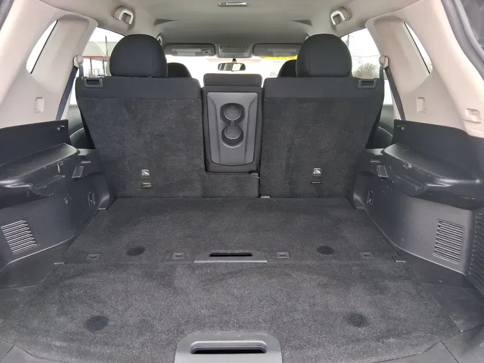 2017 Nissan Rogue SV (5N1AT2MV9HC) with an 2.5L I-4 DOHC engine, CVT transmission, located at 880 E. National Road, Vandalia, OH, 45377, (937) 908-9800, 39.891918, -84.183594 - Weekend road trips to MetroParks, daily commutes down I75, and grocery runs around the Dayton area all feel easier in a compact SUV that's comfortable, confident in bad weather, and flexible for real life. This 2017 Nissan Rogue SV in Gun Metallic is built for busy schedules and spontaneous getaways - Photo#12