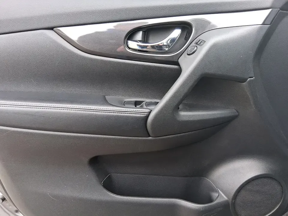 2017 Nissan Rogue SV (5N1AT2MV9HC) with an 2.5L I-4 DOHC engine, CVT transmission, located at 880 E. National Road, Vandalia, OH, 45377, (937) 908-9800, 39.891918, -84.183594 - Weekend road trips to MetroParks, daily commutes down I75, and grocery runs around the Dayton area all feel easier in a compact SUV that's comfortable, confident in bad weather, and flexible for real life. This 2017 Nissan Rogue SV in Gun Metallic is built for busy schedules and spontaneous getaways - Photo#18