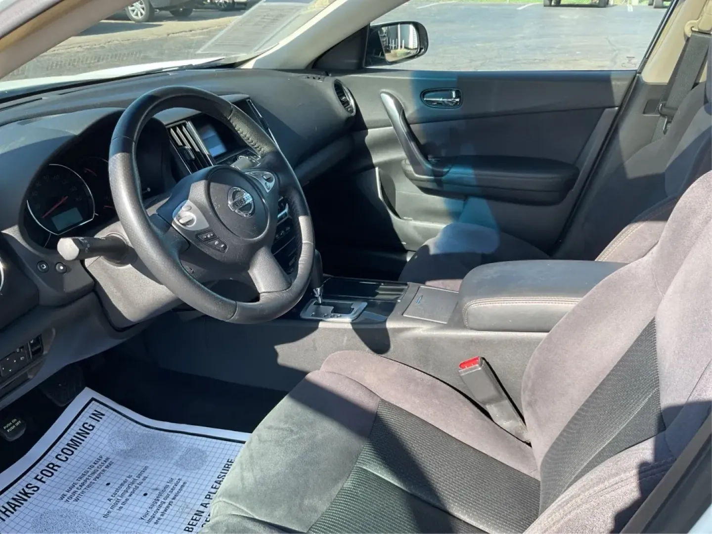 2014 Nissan Maxima 3.5 S (1N4AA5AP5EC) with an VQ 3.5L V-6 DOHC engine, located at 401 Woodman Dr, Riverside, OH, 45431, (937) 908-9800, 39.760899, -84.123421 - **Experience Comfort and Style with the 2014 Nissan Maxima-Your Ideal Sedan for Everyday Adventures!**<br /> <br /> Are you looking for a reliable sedan that combines luxury, performance, and practicality? The 2014 Nissan Maxima, available now at Advantage Car and Credit in Fairborn, OH, is the perf - Photo#9