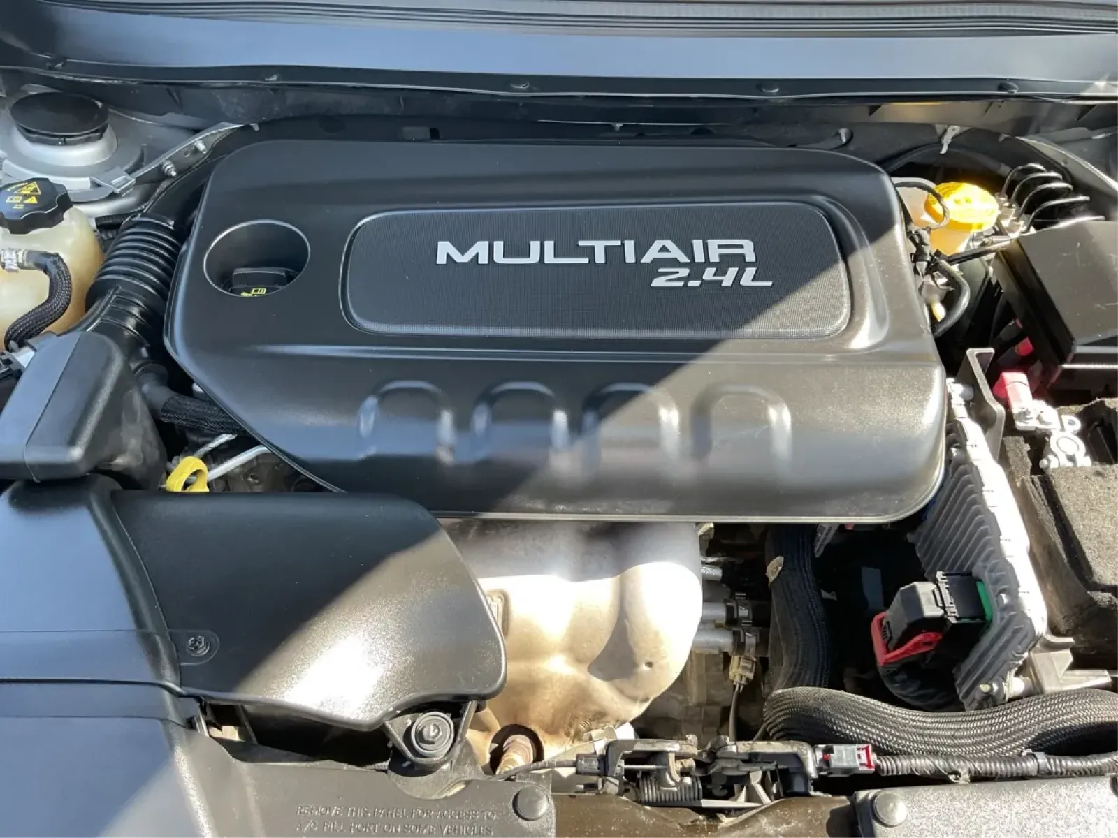 2017 Jeep Cherokee Limited 4x4 (1C4PJMDB5HW) with an Other engine, located at 1230 East Main St, Xenia, OH, 45385, (937) 908-9800, 39.688026, -83.910172 - **Adventure Awaits with the 2017 Jeep Cherokee Limited 4x4: Your Perfect Family Crossover!**<br /> <br /> Discover the ultimate blend of style, comfort, and performance with the 2017 Jeep Cherokee Limited 4x4, available now at Advantage Car and Credit in Fairborn, OH. This vehicle is designed for th - Photo#11