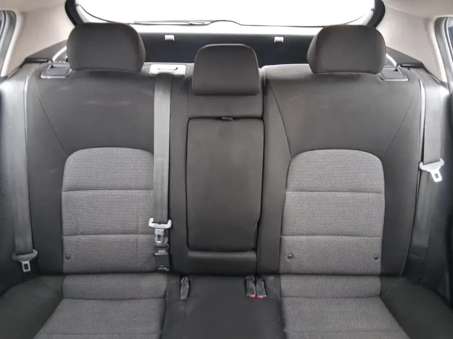 2018 Kia Forte LX (KNAFK5A89J5) with an 2L I-4 DOHC engine, 6A transmission, located at 8750 N County Rd 25A, Piqua, OH, 45356, (937) 908-9800, 40.164391, -84.232513 - Need a smart, budget-friendly ride that can handle daily commutes to Dayton, quick grocery runs, and spontaneous weekend trips without feeling cramped? This 2018 Kia Forte LX Hatchback in Gravity Blue is built for real-life driving in and around New Carlisle-easy to park, efficient to live with, and - Photo#14