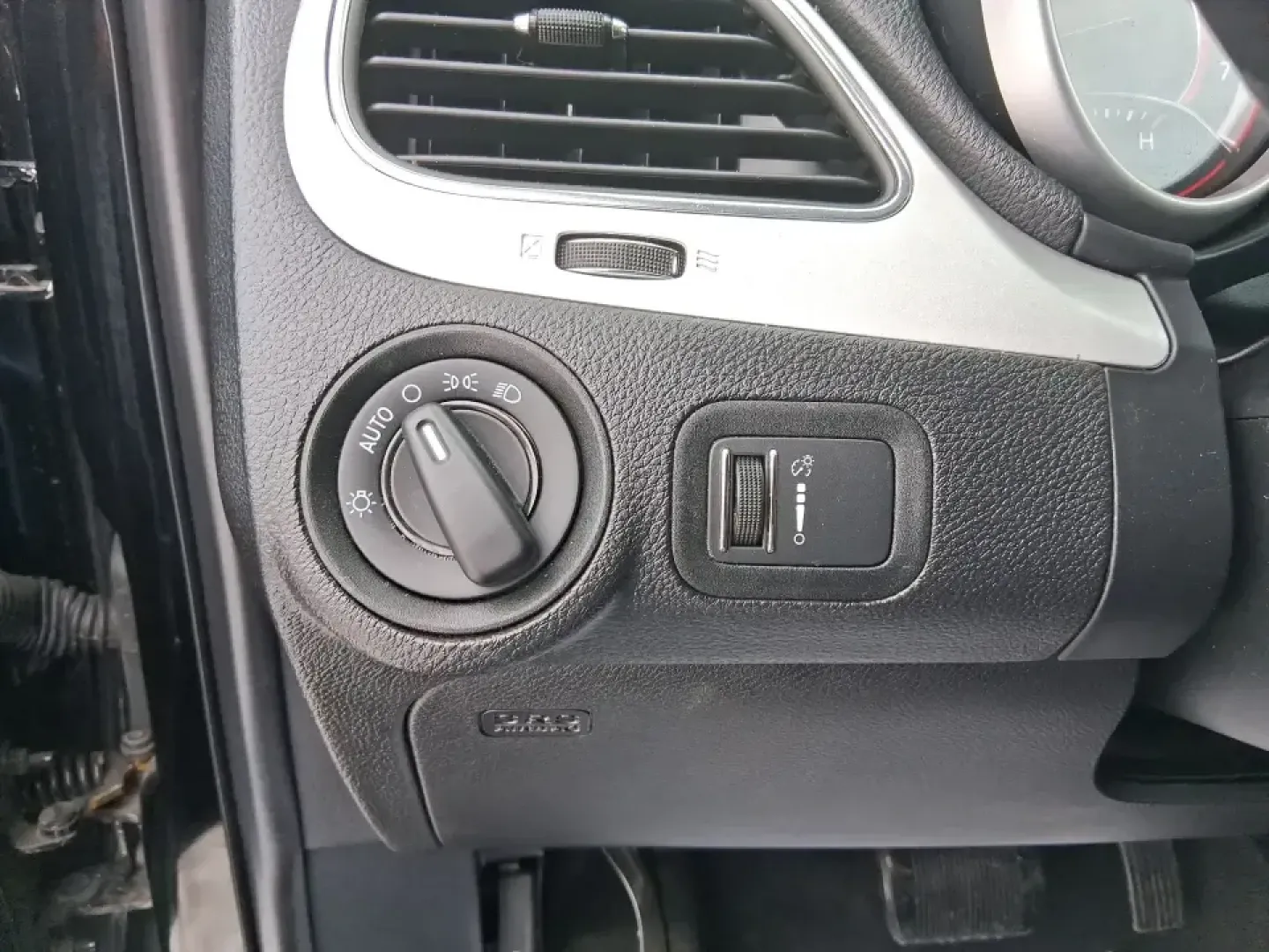 2018 Dodge Journey SE (3C4PDCAB9JT) with an Tigershark MultiAir 2.4L I-4 DOHC engine, 4A transmission, located at 880 E. National Road, Vandalia, OH, 45377, (937) 908-9800, 39.891918, -84.183594 - Need a practical SUV that can handle school drop-offs, grocery runs, and weekend trips up I75 without blowing your budget? This 2018 Dodge Journey SE in Pitch Black Clearcoat is built for real life in West Central Ohio-roomy enough for growing families, comfortable for long commutes, and flexible fo- Photo#16