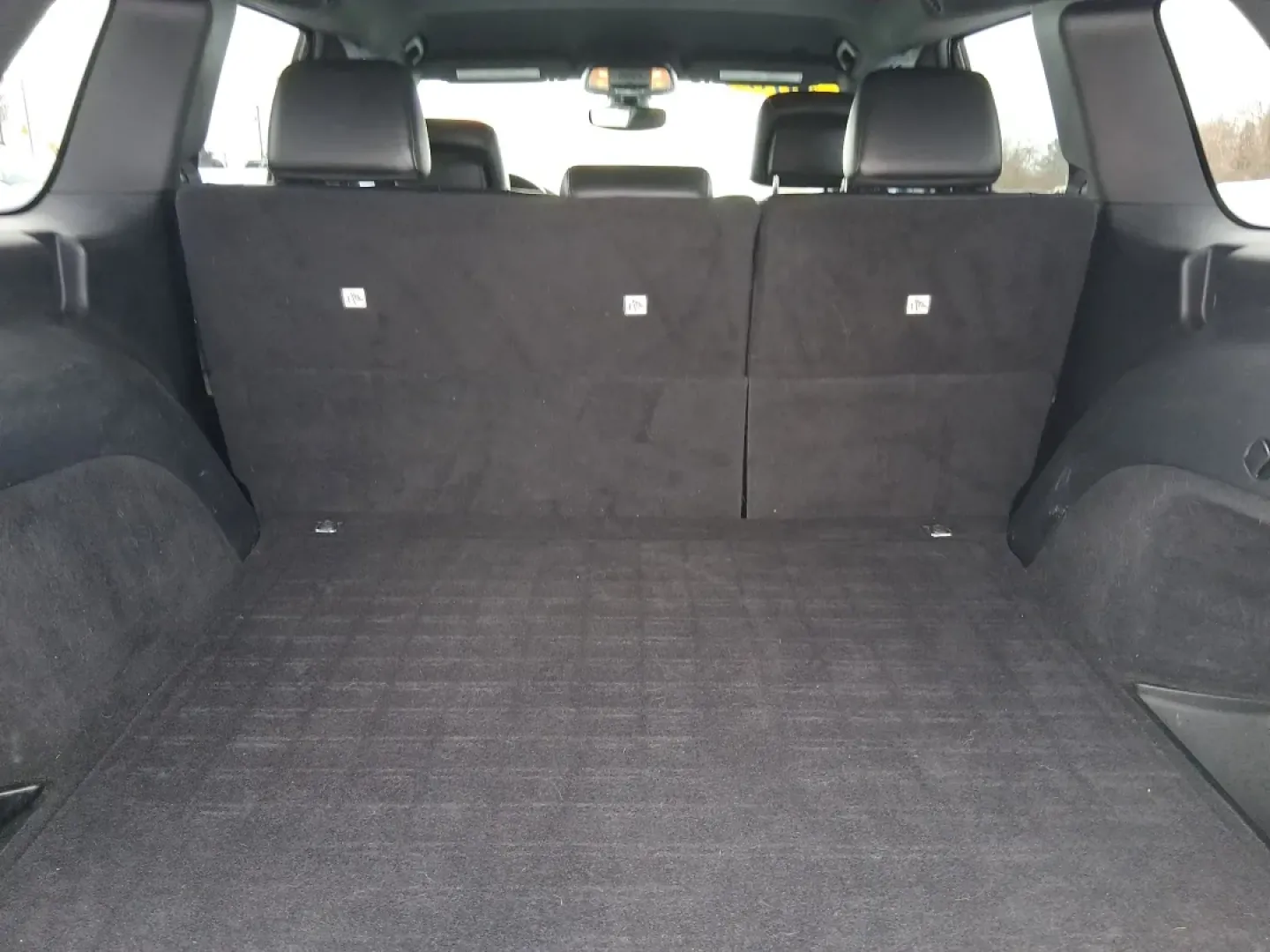 2018 Jeep Grand Cherokee Limited 4x4 (1C4RJFBGXJC) with an 3.6L V6 DOHC 24V engine, 8A transmission, located at 8750 N County Rd 25A, Piqua, OH, 45356, (937) 908-9800, 40.164391, -84.232513 - Load up the kids, the dog, and the cooler-or point the nose toward a weekend cabin-and let this 2018 Jeep Grand Cherokee Limited 4x4 handle the plan. With confident 4WD capability and a premium, comfortable cabin, it's a smart fit for Ohio drivers who want one SUV that can do school runs, long commu - Photo#12