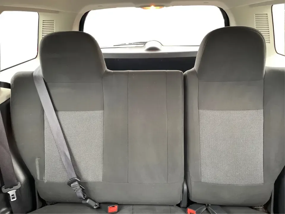 2016 Jeep Patriot Sport (1C4NJPBAXGD) with an 2.0L L4 DOHC 16V engine, Automatic transmission, located at 1184 Kauffman Ave, Fairborn, OH, 45324, (937) 908-9800, 39.807072, -84.030914 - **Explore New Adventures with the 2016 Jeep Patriot Sport SUV at Advantage Car and Credit in Fairborn, OH!**<br /> <br /> Are you ready to elevate your lifestyle with a vehicle that complements your adventurous spirit? Whether you're navigating the bustling streets of Fairborn or hitting the trails - Photo#14