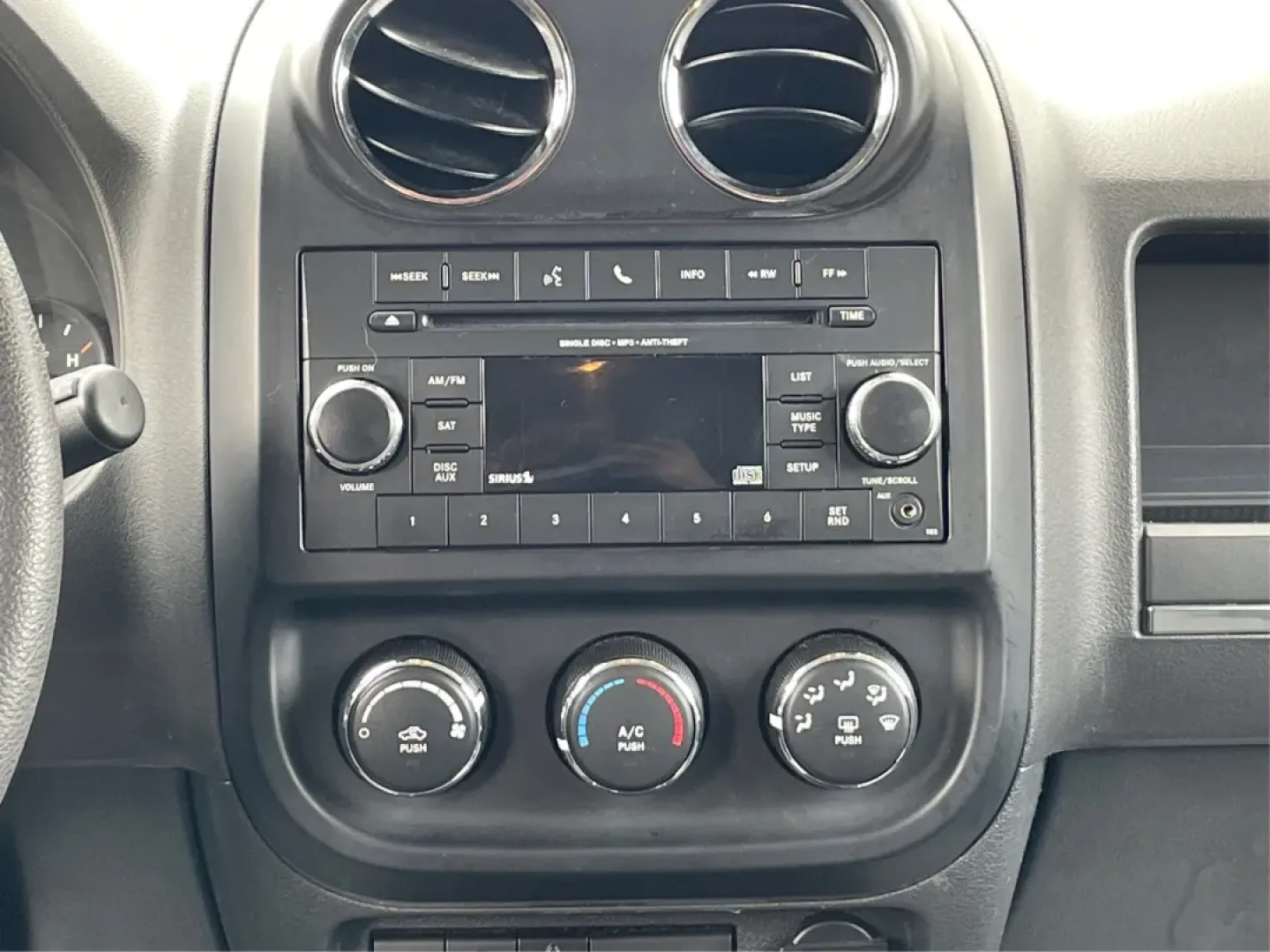 2016 Jeep Patriot Sport (1C4NJPBAXGD) with an Other engine, located at 880 E. National Road, Vandalia, OH, 45377, (937) 908-9800, 39.891918, -84.183594 - **Explore New Adventures with the 2016 Jeep Patriot Sport SUV at Advantage Car and Credit in Fairborn, OH!**<br /> <br /> Are you ready to elevate your lifestyle with a vehicle that complements your adventurous spirit? Whether you're navigating the bustling streets of Fairborn or hitting the trails - Photo#13