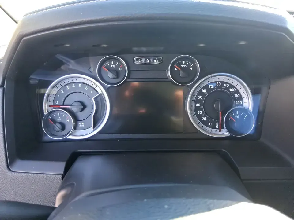 2016 Ram 1500 Laramie (1C6RR7NT1GS) with an 5.7L V8 OHV 16V engine, 6A transmission, located at 1184 Kauffman Ave, Fairborn, OH, 45324, (937) 908-9800, 39.807072, -84.030914 - Built for Ohio backroads, weekend lake runs, and the kind of workday that doesn't stop when the weather turns, this 2016 Ram 1500 Laramie Crew Cab 4WD is the truck that fits real life in Troy. Whether you're towing a trailer out toward the Miami County Fairgrounds, hauling gear for a Saturday at Tre - Photo#14