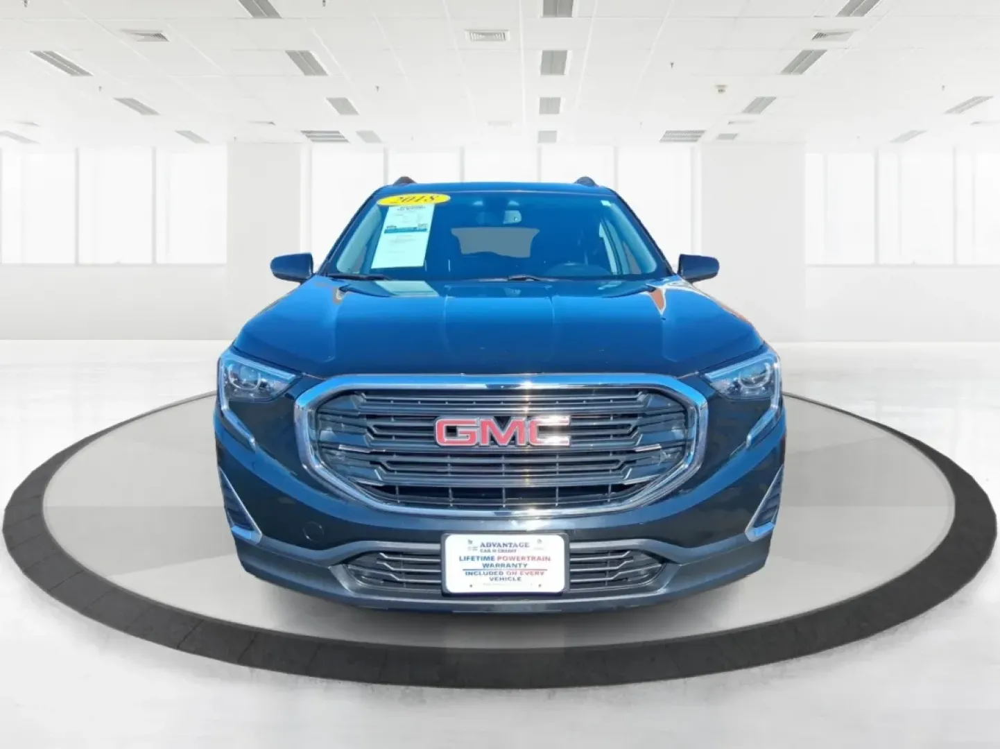 2018 GMC Terrain SLE (3GKALTEV1JL) with an 1.4L L4 DOHC 16V TURBO engine, 6A transmission, located at 1951 S Dayton Lakeview Rd., New Carlisle, OH, 45344, (937) 908-9800, 39.890999, -84.050255 - Picture your next weekend: a quick grocery run in town, a smooth commute down I70, then a spontaneous road trip to Dayton's RiverScape MetroPark or a family day at the Clark County Fairgrounds-without worrying about space, weather, or comfort. This 2018 GMC Terrain SLE in striking Ebony Twilight Met - Photo#7