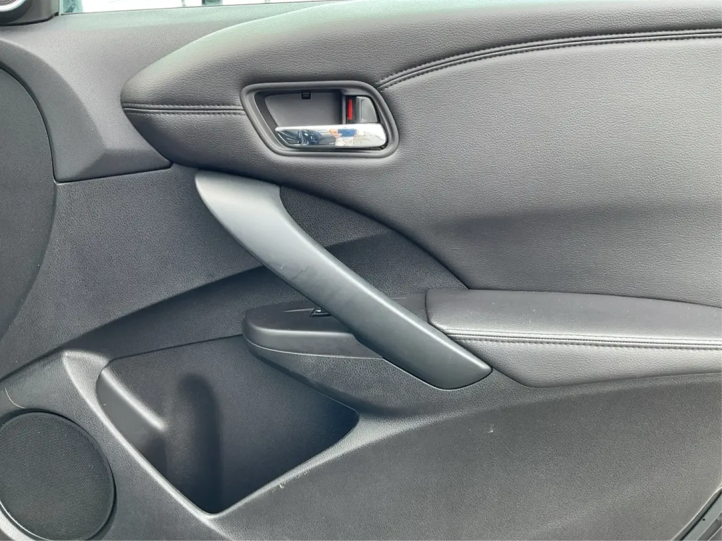 2018 Acura RDX AcuraWatch Plus Package (5J8TB4H34JL) with an 3.5L V-6 i-VTEC variable valve control engine, located at 8750 N County Rd 25A, Piqua, OH, 45356, (937) 908-9800, 40.164391, -84.232513 - **Elevate Your Commute and Family Adventures with the 2018 Acura RDX at Advantage Car and Credit!**<br /> <br /> Are you in search of a versatile vehicle that promises both comfort and style for your daily commutes or family escapades? Look no further than the stunning 2018 Acura RDX, available at A - Photo#19