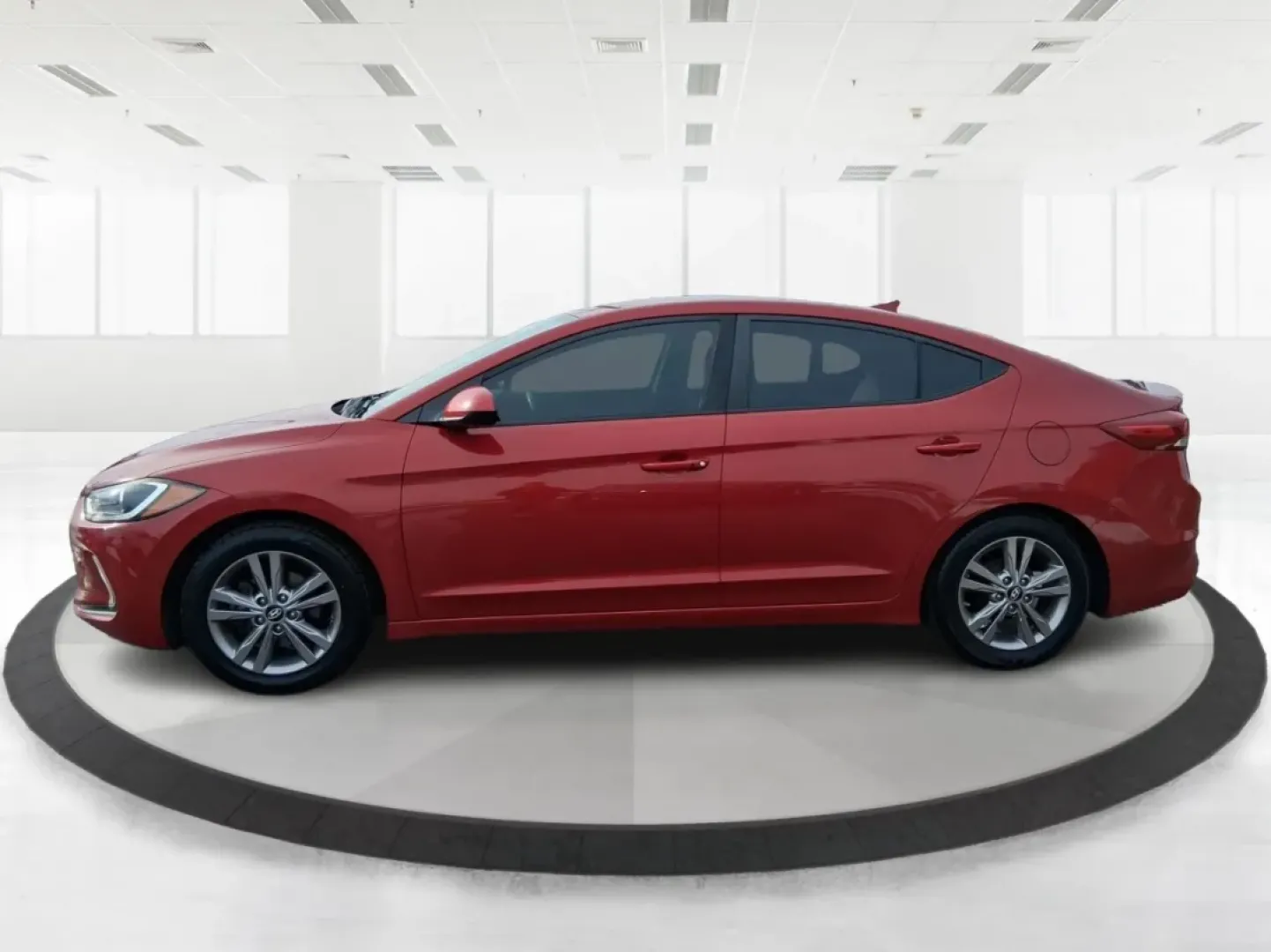 2017 Hyundai Elantra SE (KMHD84LF5HU) with an Nu 2L I-4 DOHC engine, 6A transmission, located at 1099 N County Rd 25A , Troy, OH, 45373, (937) 908-9800, 40.057079, -84.212883 - Planning a reliable daily commute from Troy to Dayton, a fuel-friendly run to the Miami Valley Centre Mall, or an easy weekend escape up I75? This 2017 Hyundai Elantra SE in eye-catching Scarlet Red Pearl is the kind of practical sedan that fits real life-comfortable for long drives, small enough fo - Photo#4