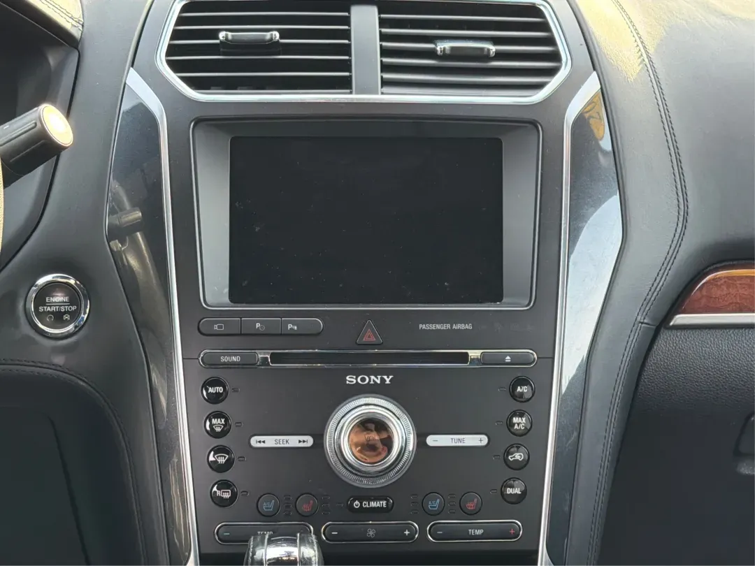 2018 Ford Explorer Platinum (1FM5K8HT1JG) with an EcoBoost 3.5L V-6 gasoline direct injection engine, 6A transmission, located at 8750 N County Rd 25A, Piqua, OH, 45356, (937) 908-9800, 40.164391, -84.232513 - Load up the family, cue the road-trip playlist, and point your weekend plans toward Indian Lake or a quick getaway down I75-this 2018 Ford Explorer Platinum is built for real-life Ohio driving. With confident 4WD/AWD traction, three-row versatility, and premium comfort, it's an ideal SUV for growing - Photo#13