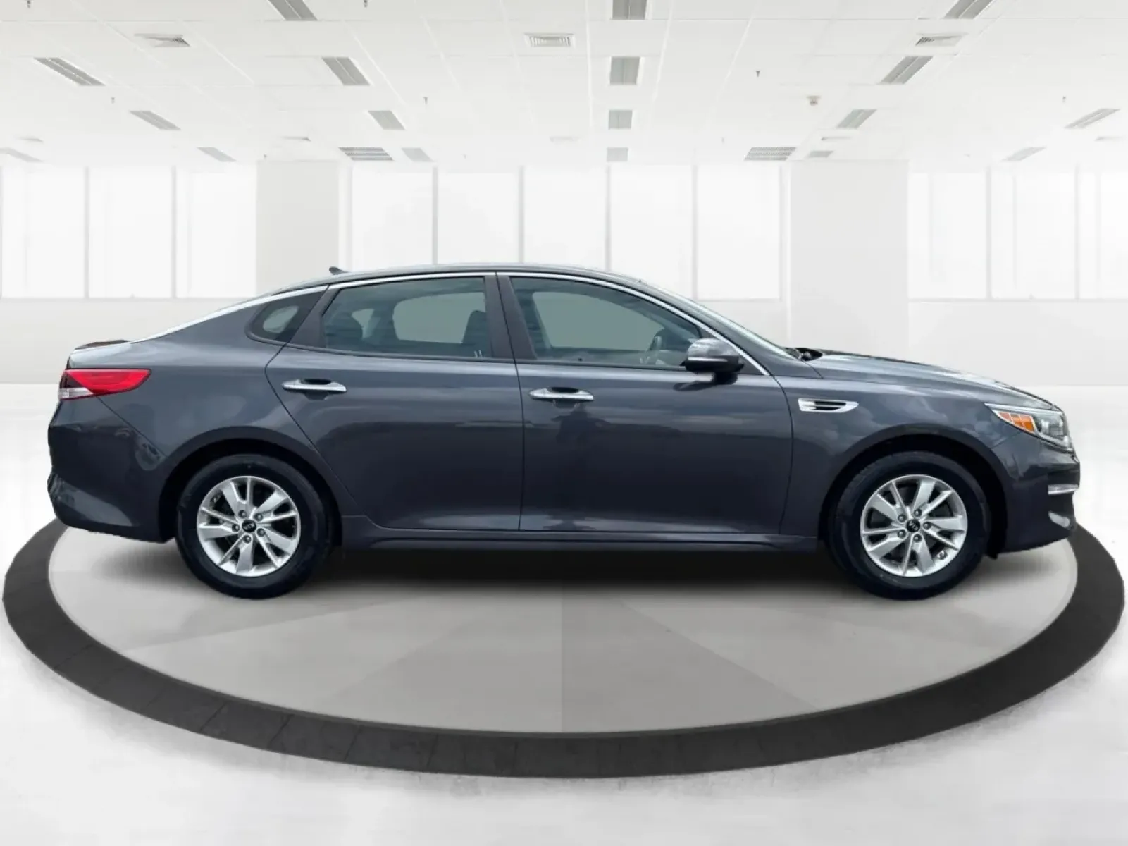 2018 Kia Optima LX (KNAGT4L33J5) with an Theta II 2.4L I-4 gasoline direct injection engine, located at 401 Woodman Dr, Riverside, OH, 45431, (937) 908-9800, 39.760899, -84.123421 - **Experience the Perfect Blend of Style and Comfort with the 2018 Kia Optima LX at Advantage Car and Credit!**<br /> <br /> Are you searching for a reliable sedan that fits seamlessly into your busy lifestyle? Look no further! The 2018 Kia Optima LX is not just a means of transportation; it's your p - Photo#1
