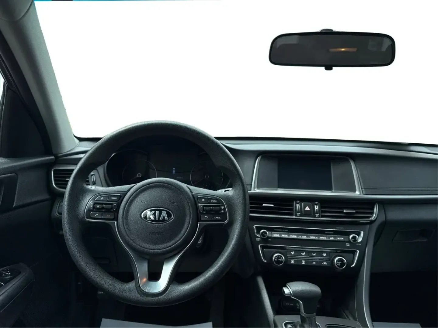 2018 Kia Optima LX (KNAGT4L33J5) with an Theta II 2.4L I-4 gasoline direct injection engine, located at 1099 N County Rd 25A , Troy, OH, 45373, (937) 908-9800, 40.057079, -84.212883 - **Experience the Perfect Blend of Style and Comfort with the 2018 Kia Optima LX at Advantage Car and Credit!**<br /> <br /> Are you searching for a reliable sedan that fits seamlessly into your busy lifestyle? Look no further! The 2018 Kia Optima LX is not just a means of transportation; it's your p - Photo#21