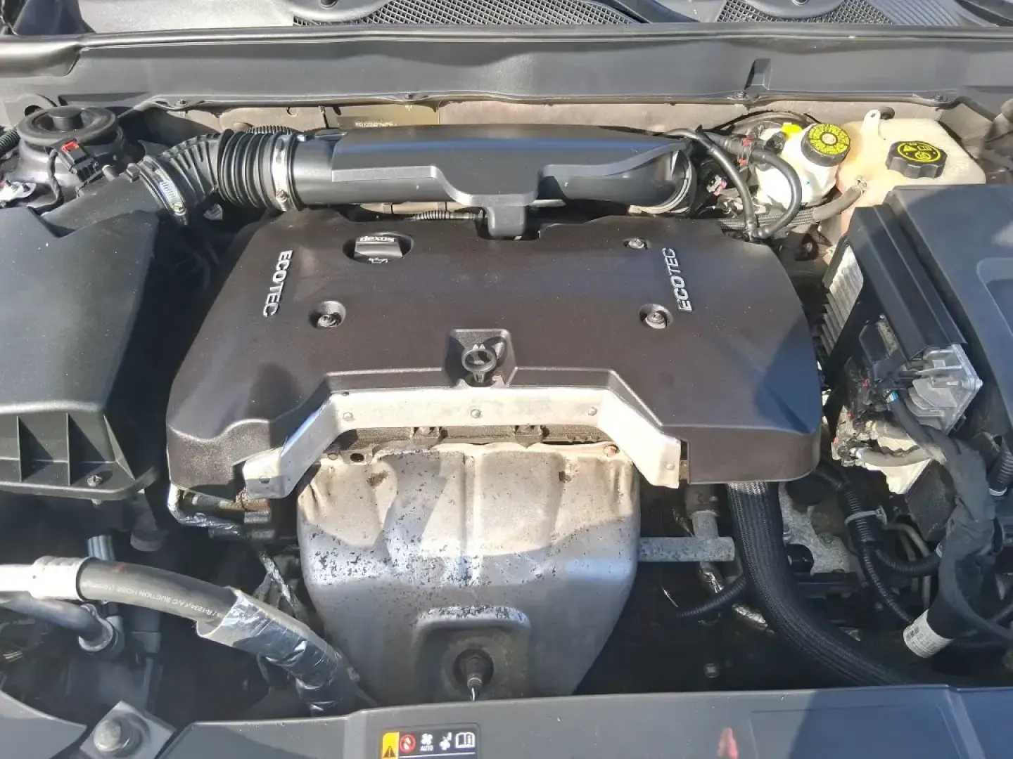 2013 Chevrolet Malibu 1LT (1G11C5SA6DF) with an ECOTEC 2.5L I-4 gasoline direct injection engine, 6-Speed Automatic transmission, located at 1951 S Dayton Lakeview Rd., New Carlisle, OH, 45344, (937) 908-9800, 39.890999, -84.050255 - Need a dependable daily driver that can handle the school run, the I70 commute, and the occasional weekend getaway without draining your budget? This 2013 Chevrolet Malibu 1LT is a smart, comfortable sedan for real-life Ohio driving-easy to park, smooth on longer trips, and efficient enough for ever - Photo#11