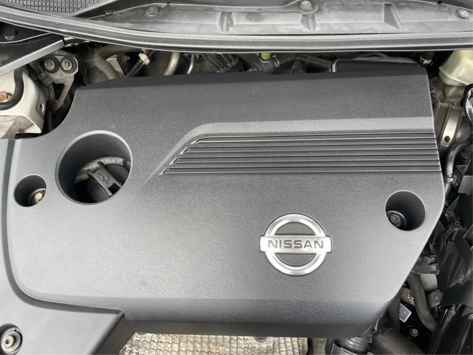 2013 Nissan Altima 2.5 S (1N4AL3APXDC) with an 2.5L I-4 DOHC engine, located at 401 Woodman Dr, Riverside, OH, 45431, (937) 908-9800, 39.760899, -84.123421 - **Experience the Ultimate Blend of Comfort and Reliability with the 2013 Nissan Altima 2.5 S Perfect for Your Lifestyle!**<br /> <br /> Are you in search of a vehicle that effortlessly balances daily commuting and weekend getaways? Look no further than this stunning 2013 Nissan Altima 2.5 S, now av - Photo#11