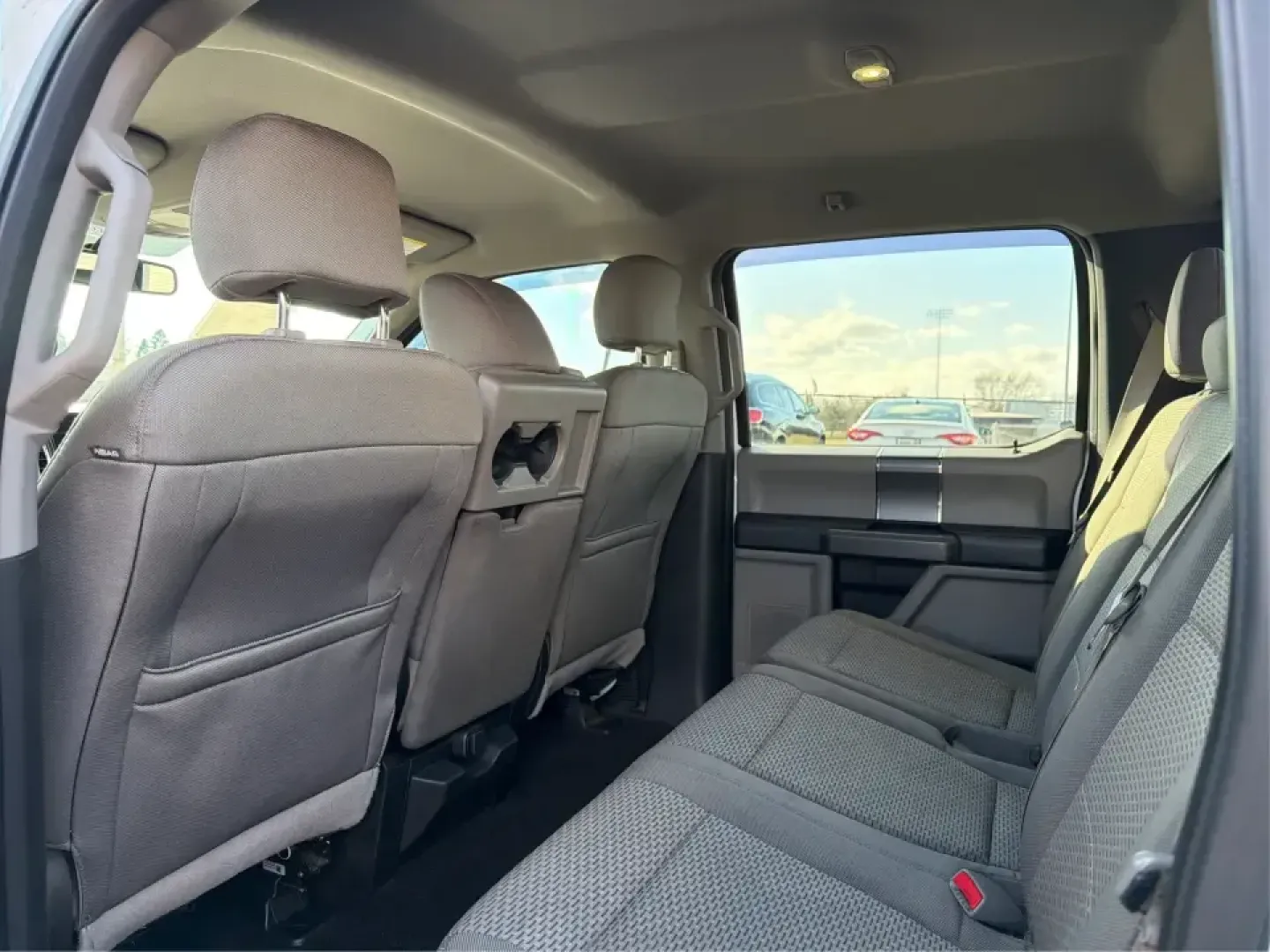 2015 Ford F-150 XLT (1FTEW1EP2FK) with an 2.7L V6 DOHC 24V engine, 6-Speed Automatic transmission, located at 1230 East Main St, Xenia, OH, 45385, (937) 908-9800, 39.688026, -83.910172 - Picture your next weekend: the bed loaded for a Greene County lake day, the family comfortable in a roomy Crew Cab, and 4WD ready when the weather turns on I35 or you decide to explore back roads outside Xenia. This 2015 Ford F-150 XLT is built for real life-work, play, towing, and everyday errands- - Photo#10