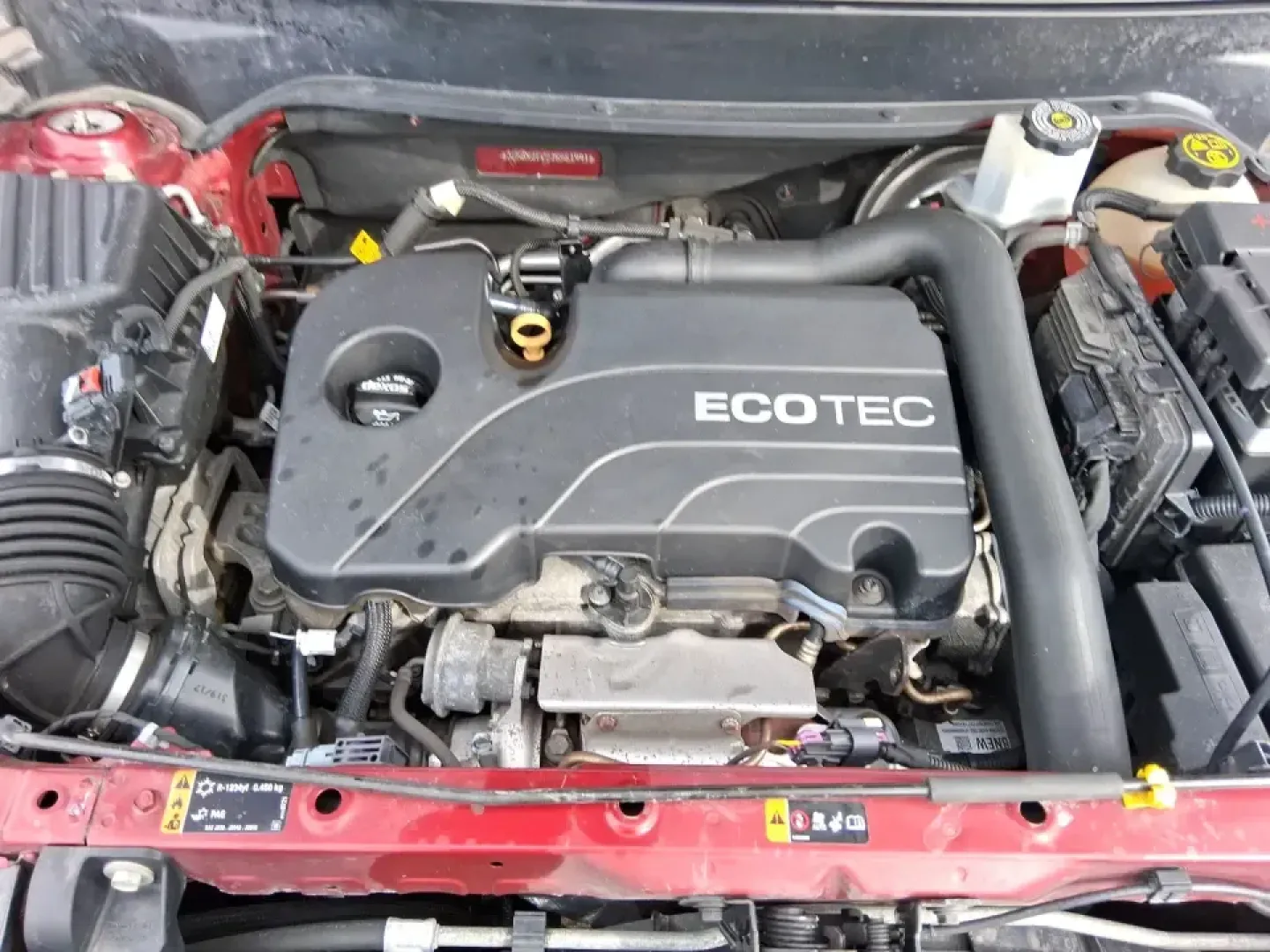 2018 Chevrolet Equinox LT (3GNAXJEV2JS) with an 1.5L I-4 gasoline direct injection engine, 6A transmission, located at 1099 N County Rd 25A , Troy, OH, 45373, (937) 908-9800, 40.057079, -84.212883 - Picture your next week: an easy school drop-off, a comfortable commute down I75, and a weekend road trip to Charleston Falls Preserve-all in one SUV that's sized for real life. This 2018 Chevrolet Equinox LT in head-turning Cajun Red Tintcoat is built for busy families, commuters, and budget-conscio - Photo#11