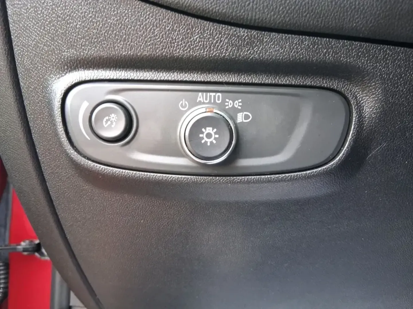 2018 Chevrolet Equinox LT (3GNAXJEV2JS) with an 1.5L I-4 gasoline direct injection engine, 6A transmission, located at 1099 N County Rd 25A , Troy, OH, 45373, (937) 908-9800, 40.057079, -84.212883 - Picture your next week: an easy school drop-off, a comfortable commute down I75, and a weekend road trip to Charleston Falls Preserve-all in one SUV that's sized for real life. This 2018 Chevrolet Equinox LT in head-turning Cajun Red Tintcoat is built for busy families, commuters, and budget-conscio - Photo#17